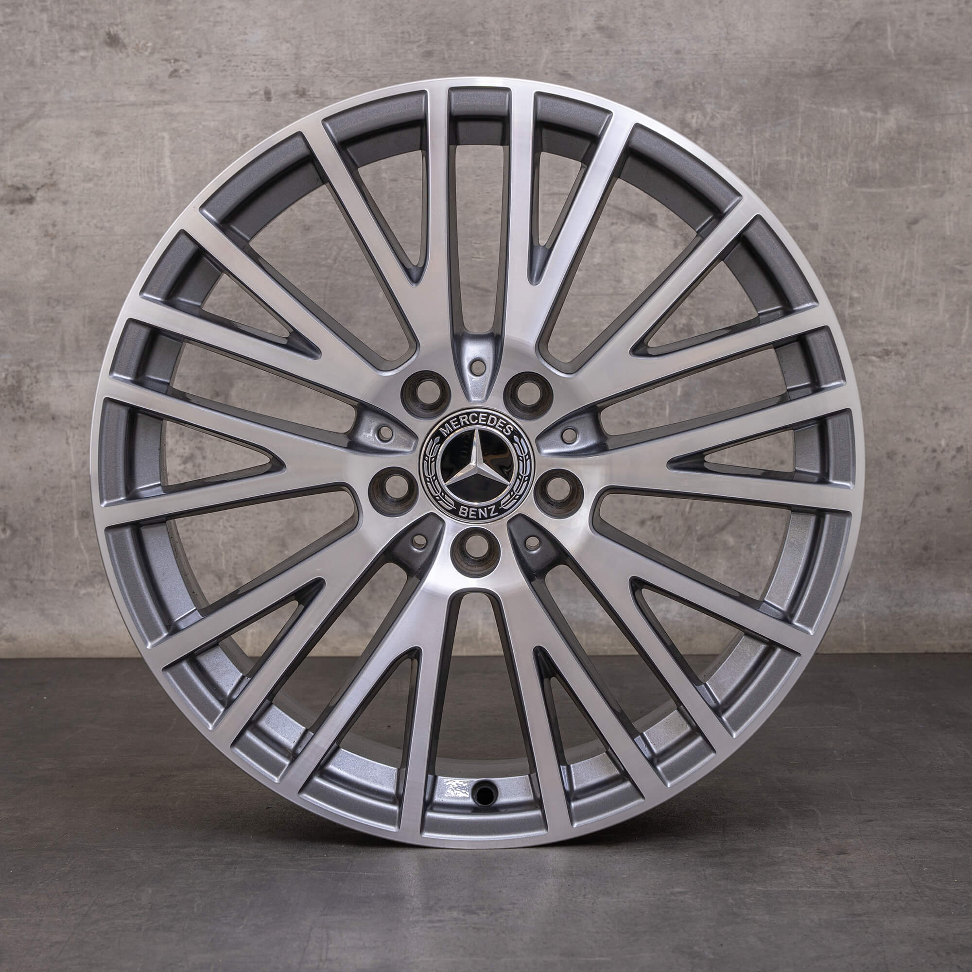 Orijinal Mercedes Benz A B Sınıfı CLA jantlar 18 inç W177 V177 W247 X118 C118 A1774010600 himalaya gri parlak tornalanmış