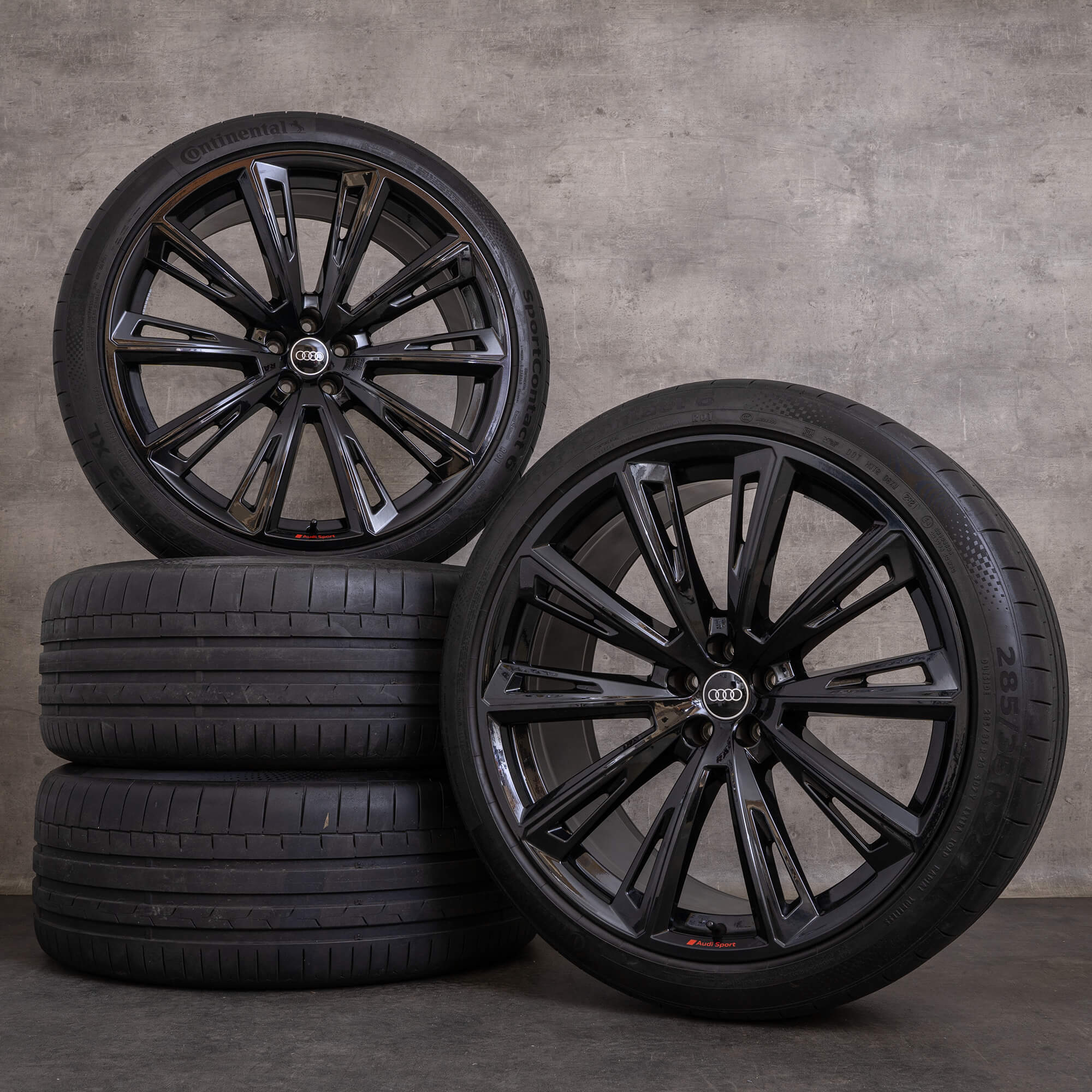 OEM Audi Q8 SQ8 rims 23 inch 4M8 summer wheels 4M8601025R black glossy