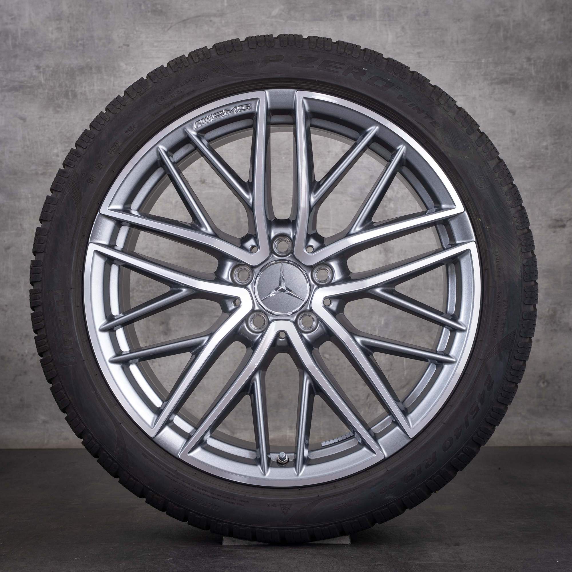 Original Mercedes Benz C-Klasse C43 AMG Winterräder 19 Zoll W206 S206 Felgen A2064012300 A2064012400 himalaya grey front glanzgedreht