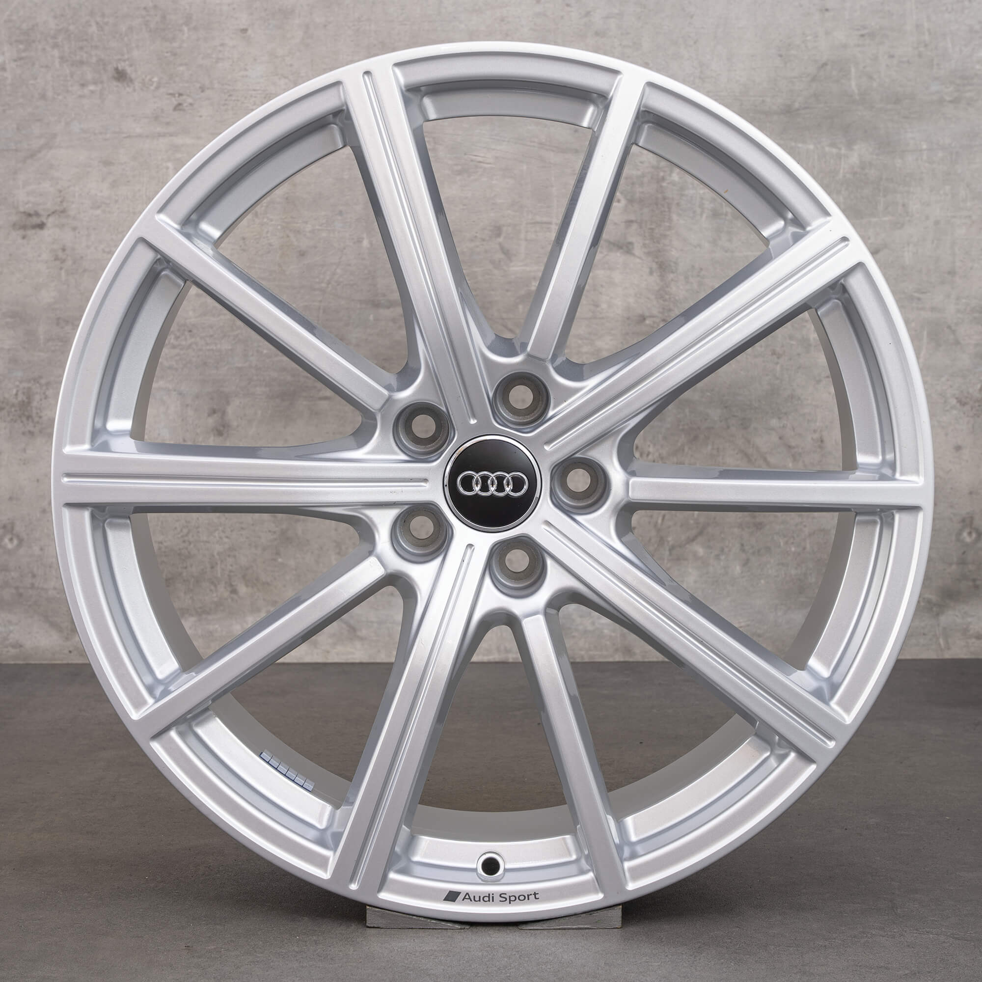 Audi 20 inch rims S line Q3 RSQ3 F3 aluminum 83A601025S 8.5 x ET 38 NEW
