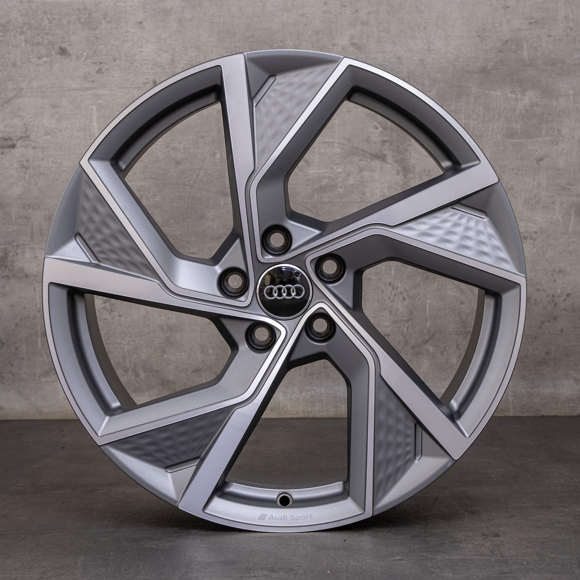 Originale Audi A3 S3 vinterdæk med fælge 19 tommer 8Y 8V 8Y0601025Q antracit mat højglans finish