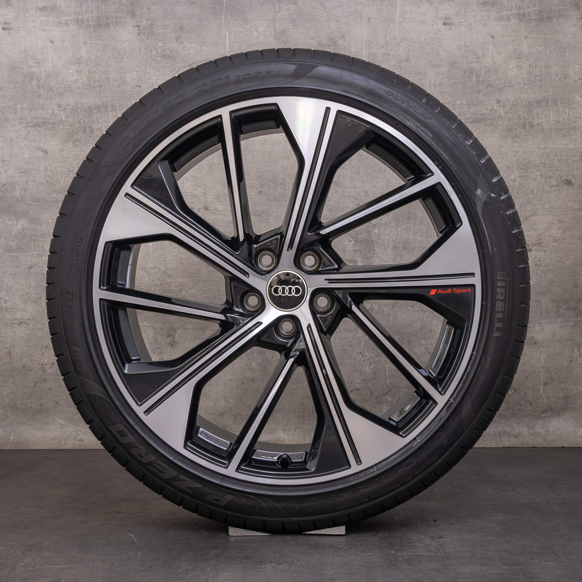 Originale Audi Q5 SQ5 felger 21 tommers FY sommerhjul 80A601025BQ svart blank dreid