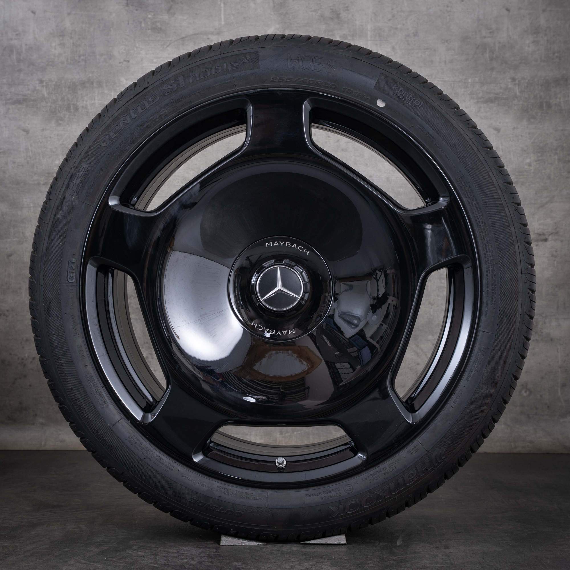 Alkuperäiset Maybach S-sarjan vanteet 20 tuuman W223 V223 X223 all season renkaat A2234014200 musta kiiltävästi.