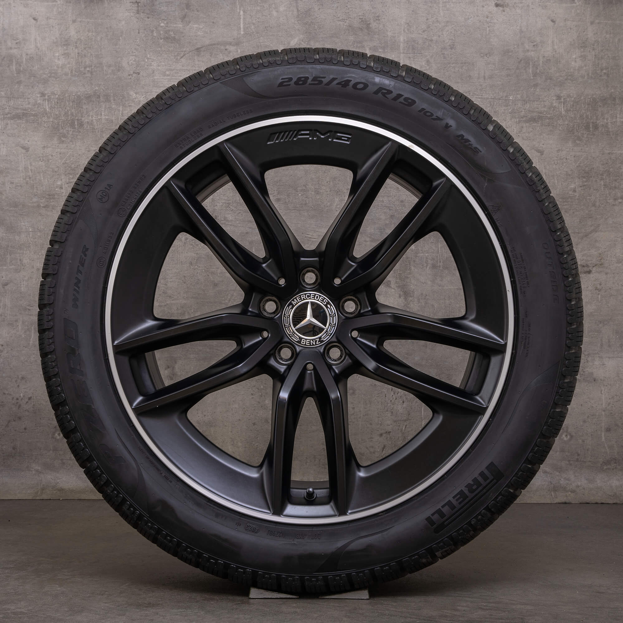 Anvelope de iarnă originale Mercedes Benz AMG GT 43 53 63 & S 4Matic+ 19 inch X290 jante 4 uși A2904010200 negru mat Lucios