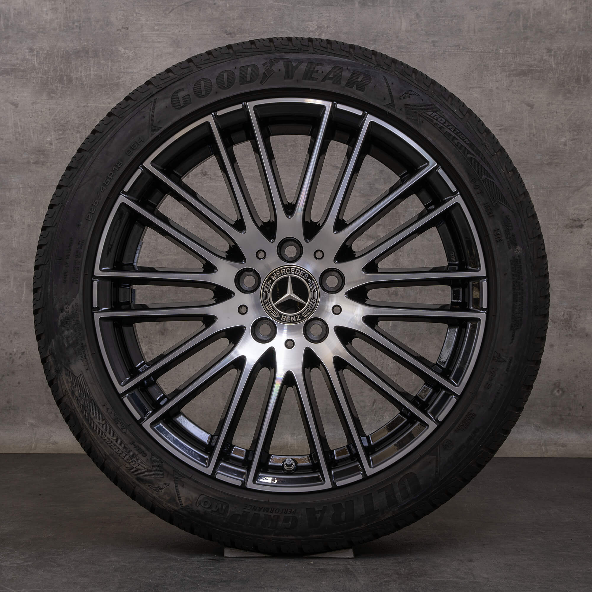 Alkuperäiset Mercedes Benz C-sarjan talvirenkaat 18 tuuman W206 S206 vanteet A2064014900 musta kiillotettu