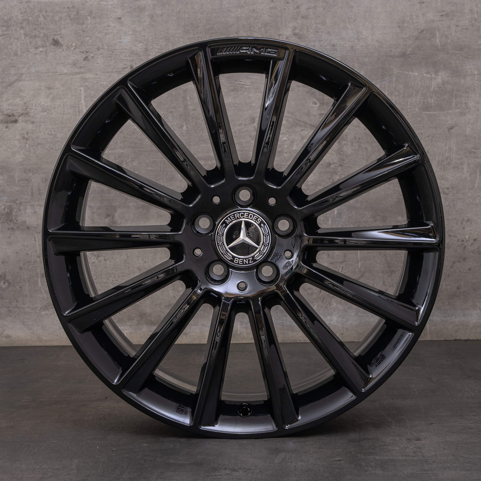 Orijinal Mercedes Benz C-Serisi AMG jantlar 19 inç W205 S205 C205 A205 A2054011300 A2054011400 siyah parlak