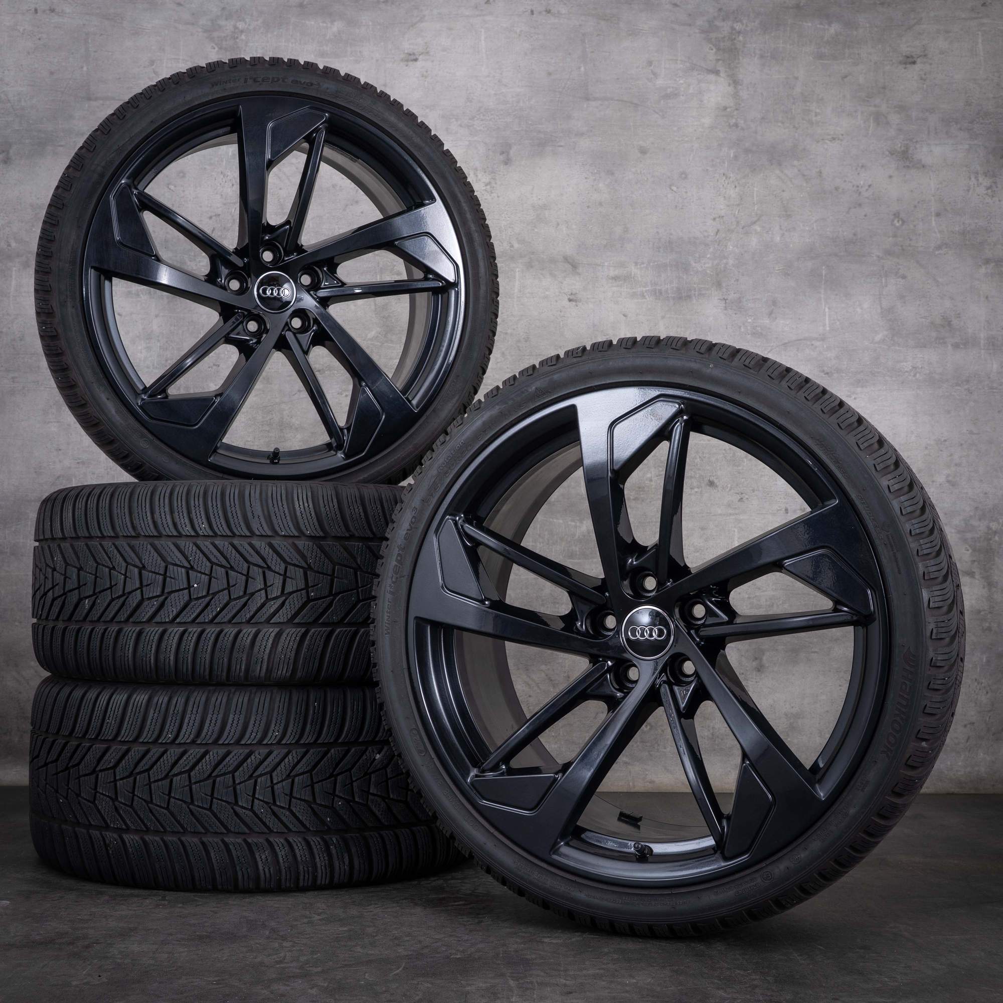 Original Audi RS4 RS5 Winterräder 20 Zoll B9 8W F5 Felgen Trapezoid 8W0601025CN schwarz glanz