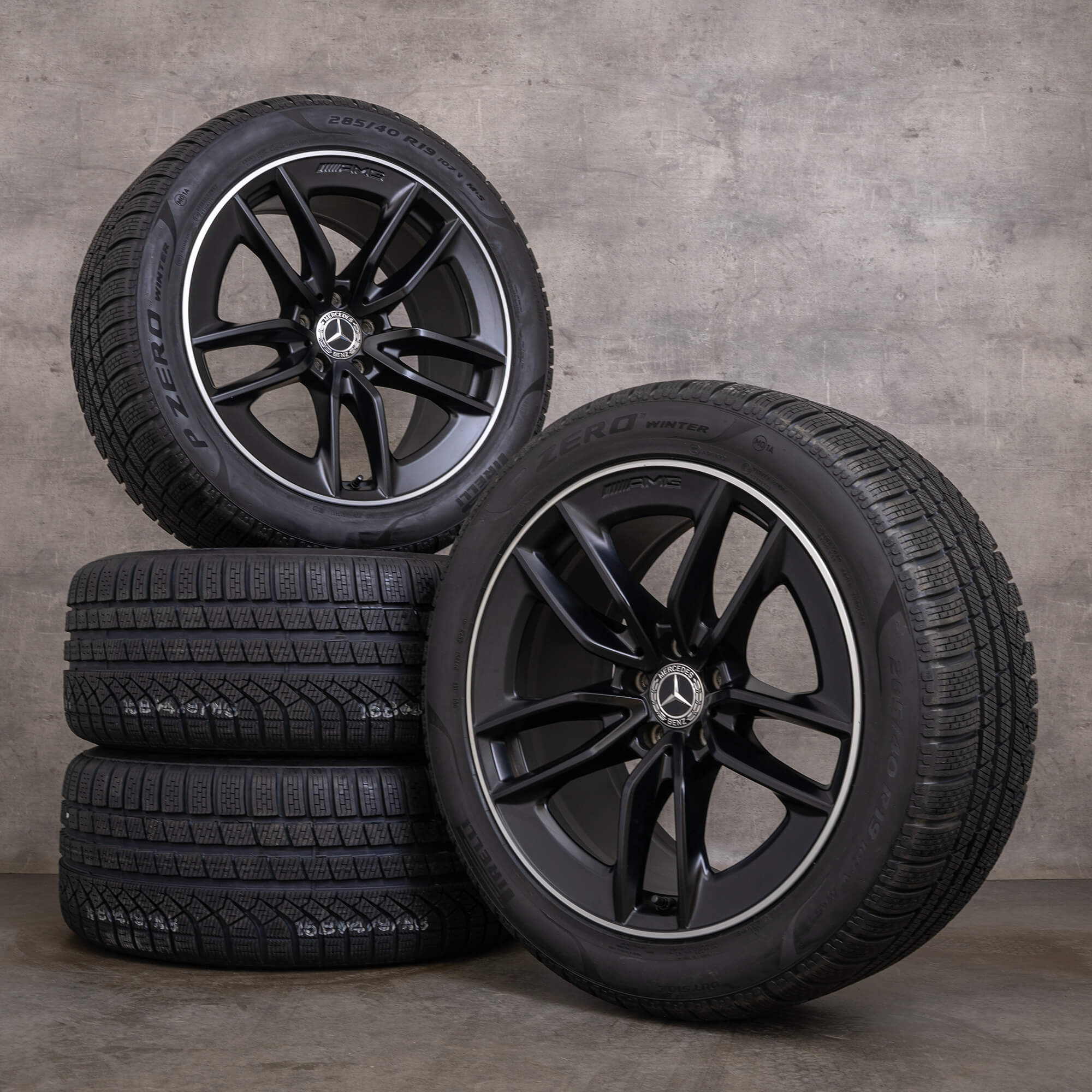 Originalní zimní pneu s disky Mercedes Benz AMG GT 43 53 63 & S 4Matic+ 19palcové čtyřdveřové ráfky na auto X290 A2904010200 černé matné lesklým povrchem