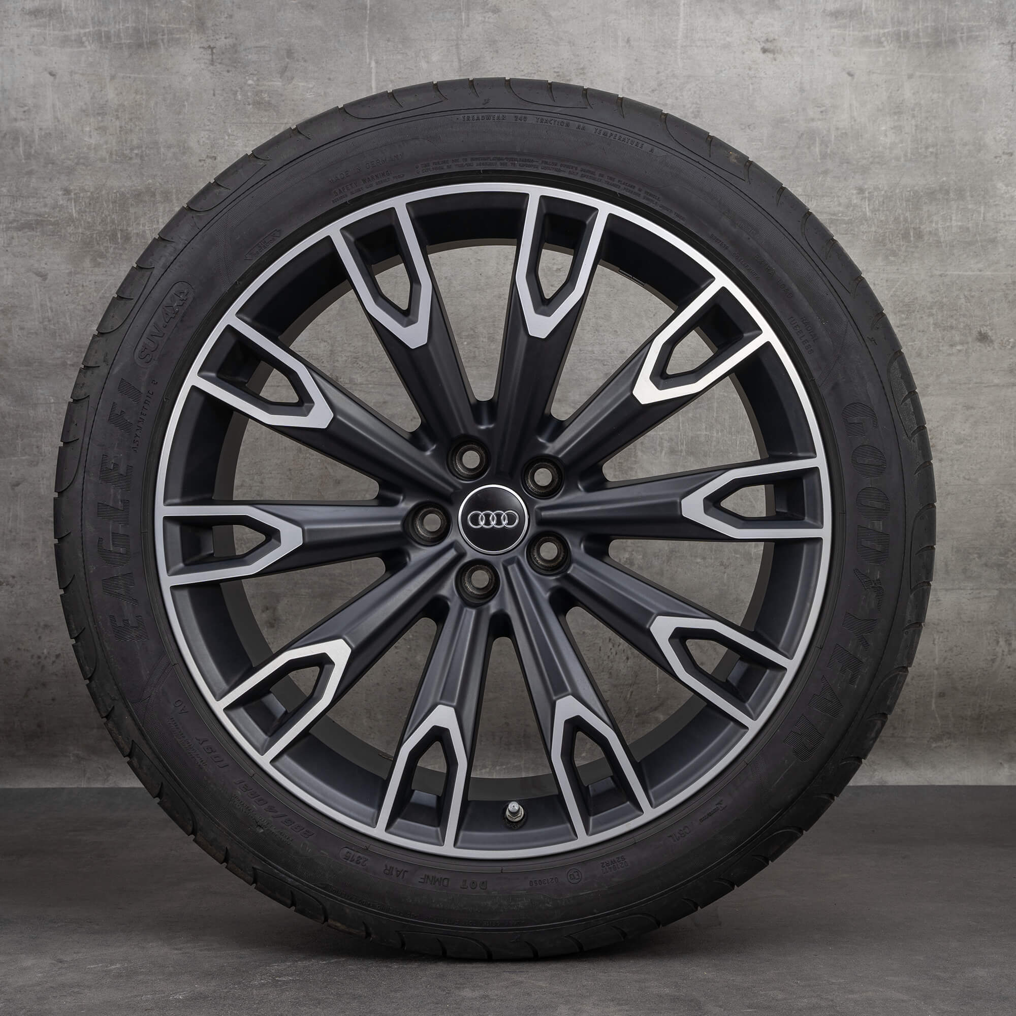 Oryginalne felgi Audi Q7 SQ7 21 cali 4M letnie koła 10-ramienne Talea Design 4M0071491 czarne satynowe Polerowane
