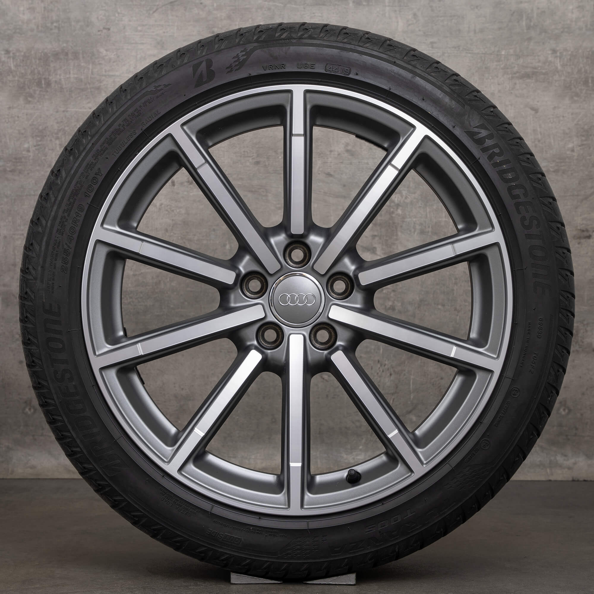 Audi Q3 RSQ3 8U summer wheels 19 inch rims tires 8U0601025M