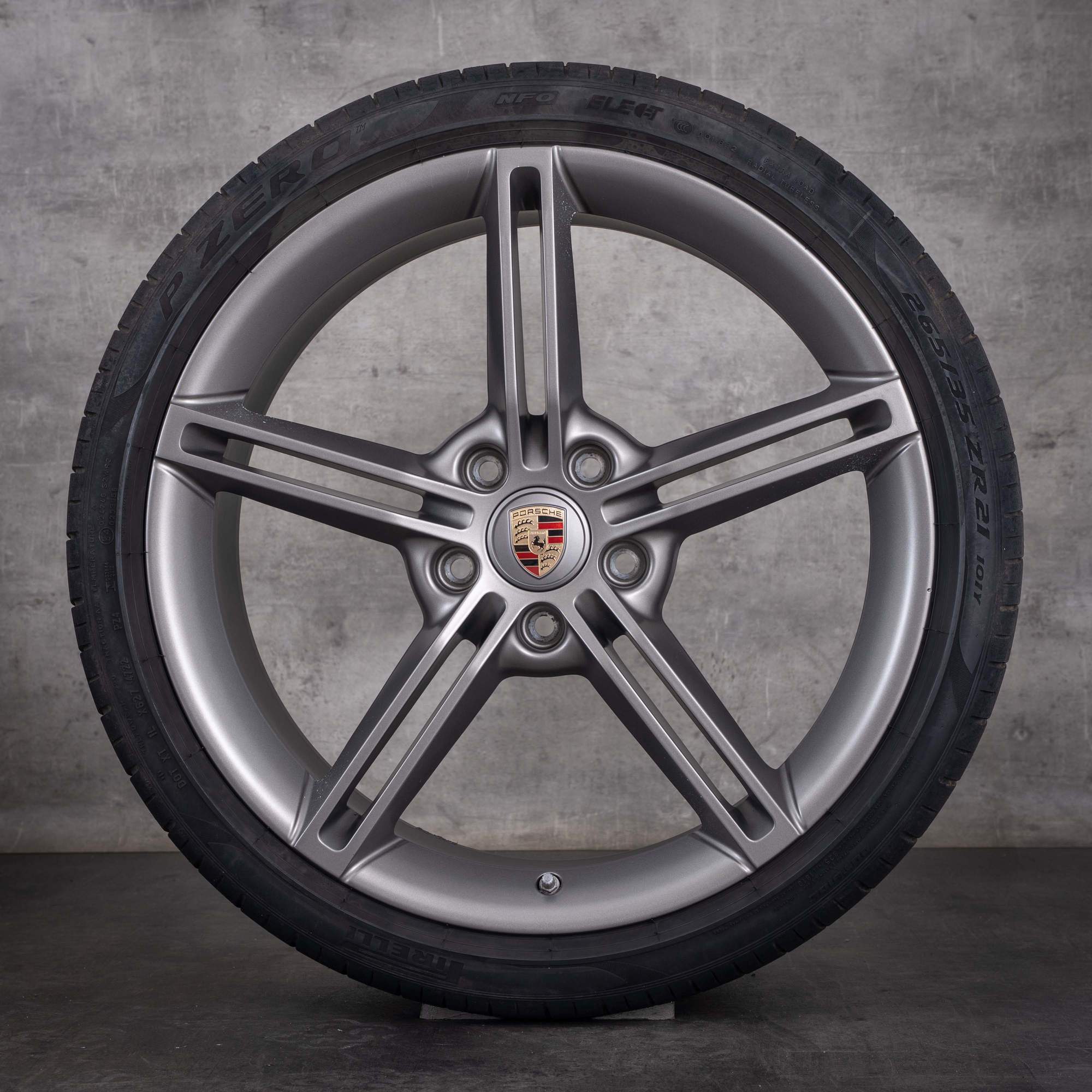Original Porsche Taycan Winterräder 21 Zoll 9J1 GTS Turbo S 4S Felgen 9J1601025AA 9J1601025AB platin silber matt