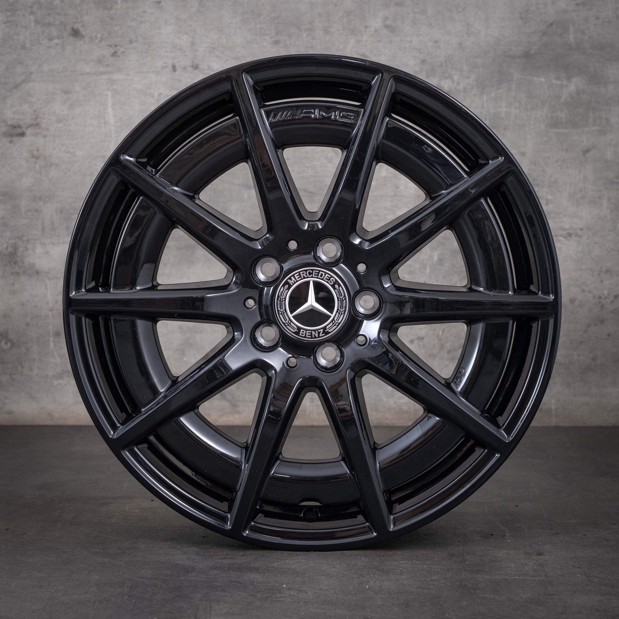 Originale Mercedes-Benz C-Klasse C43 AMG vinterhjul 18 tommer W206 S206 felger A2064012100 svart glans