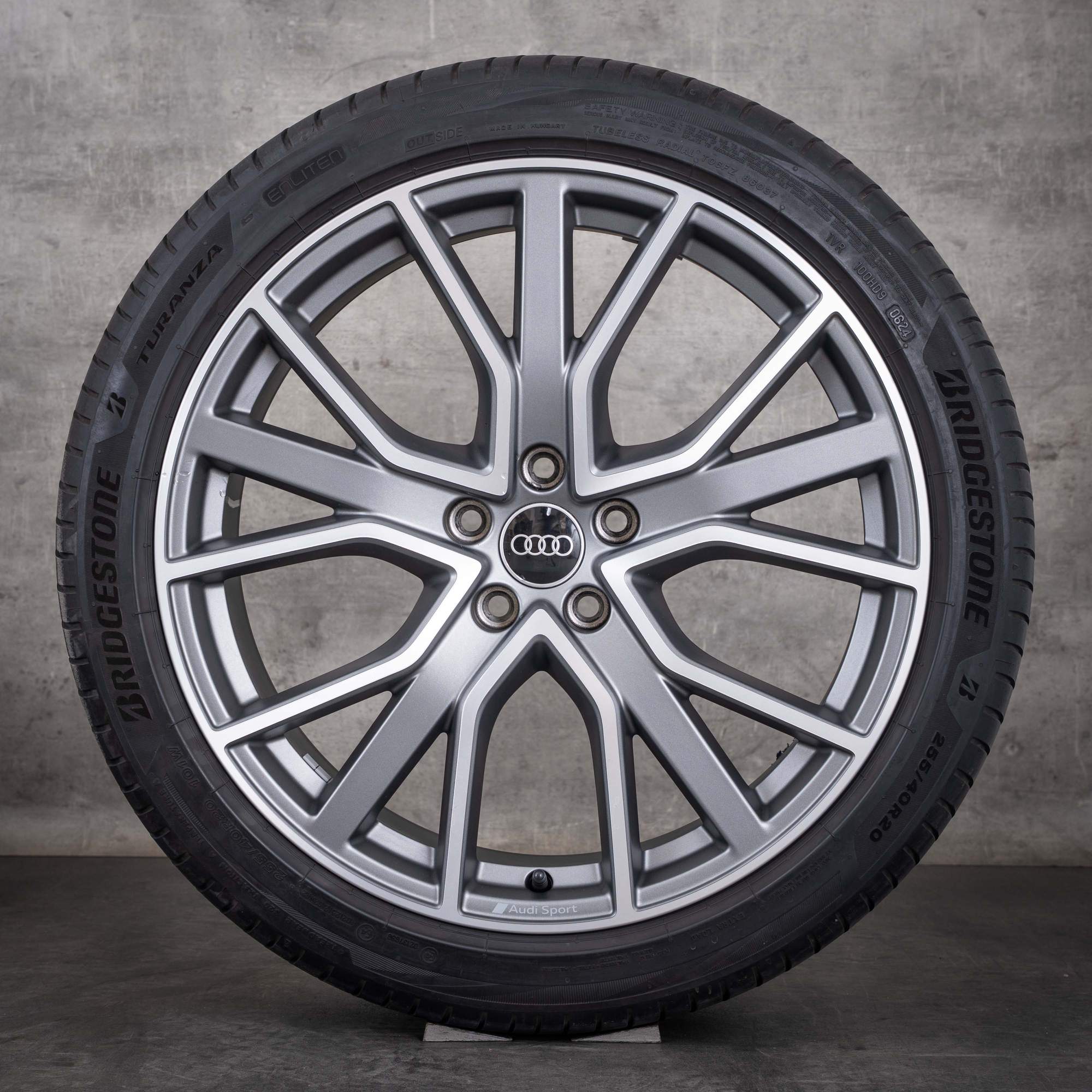 Oryginalne felgi do Audi A6 S6 20 cali 4K C8 opony letnie 4K0601025AB tytan matowy diamond cut