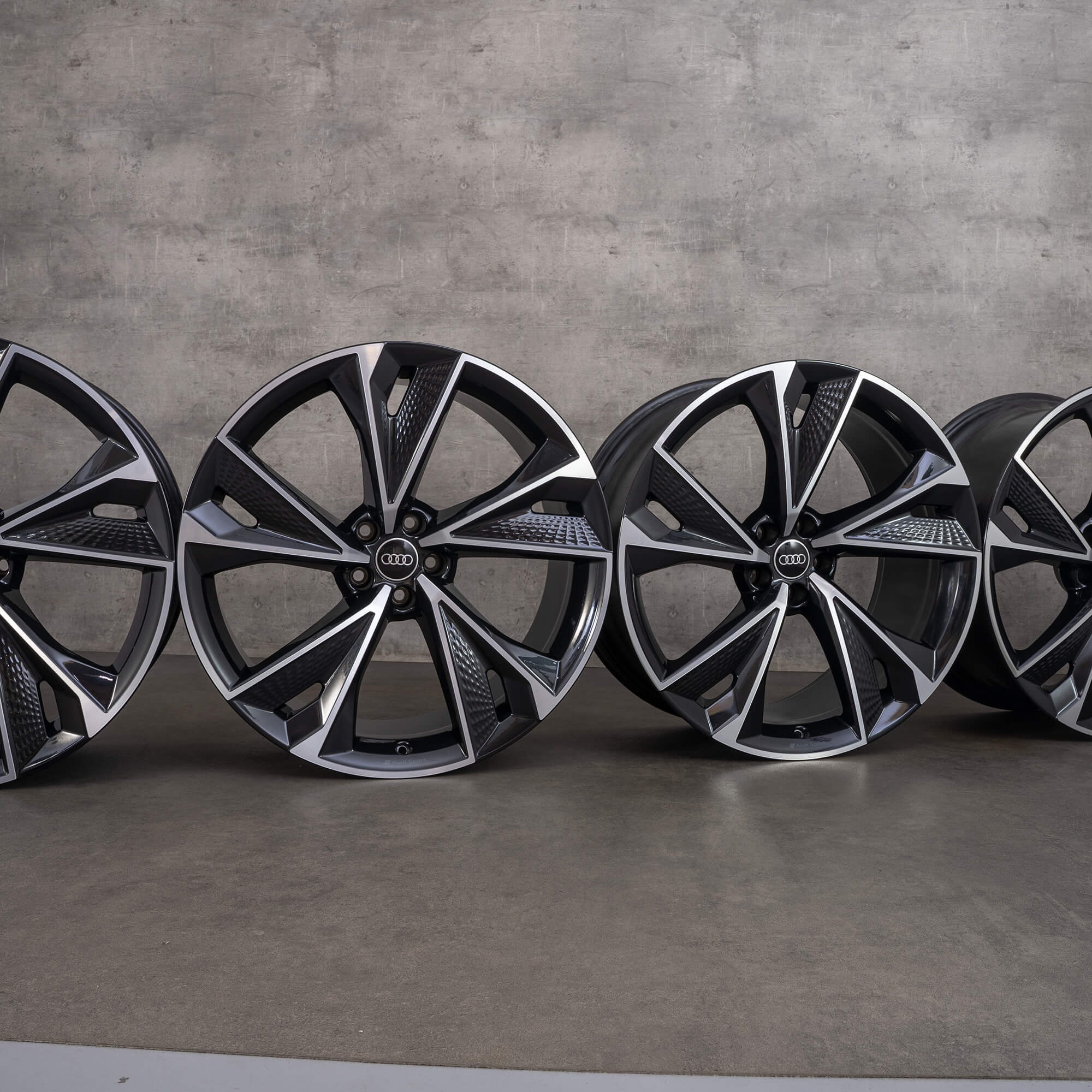Audi 22 Zoll Felgen RS6 RS7 4K Alufelgen Struktur 4K0601025BB 10,5 x 22 ET19