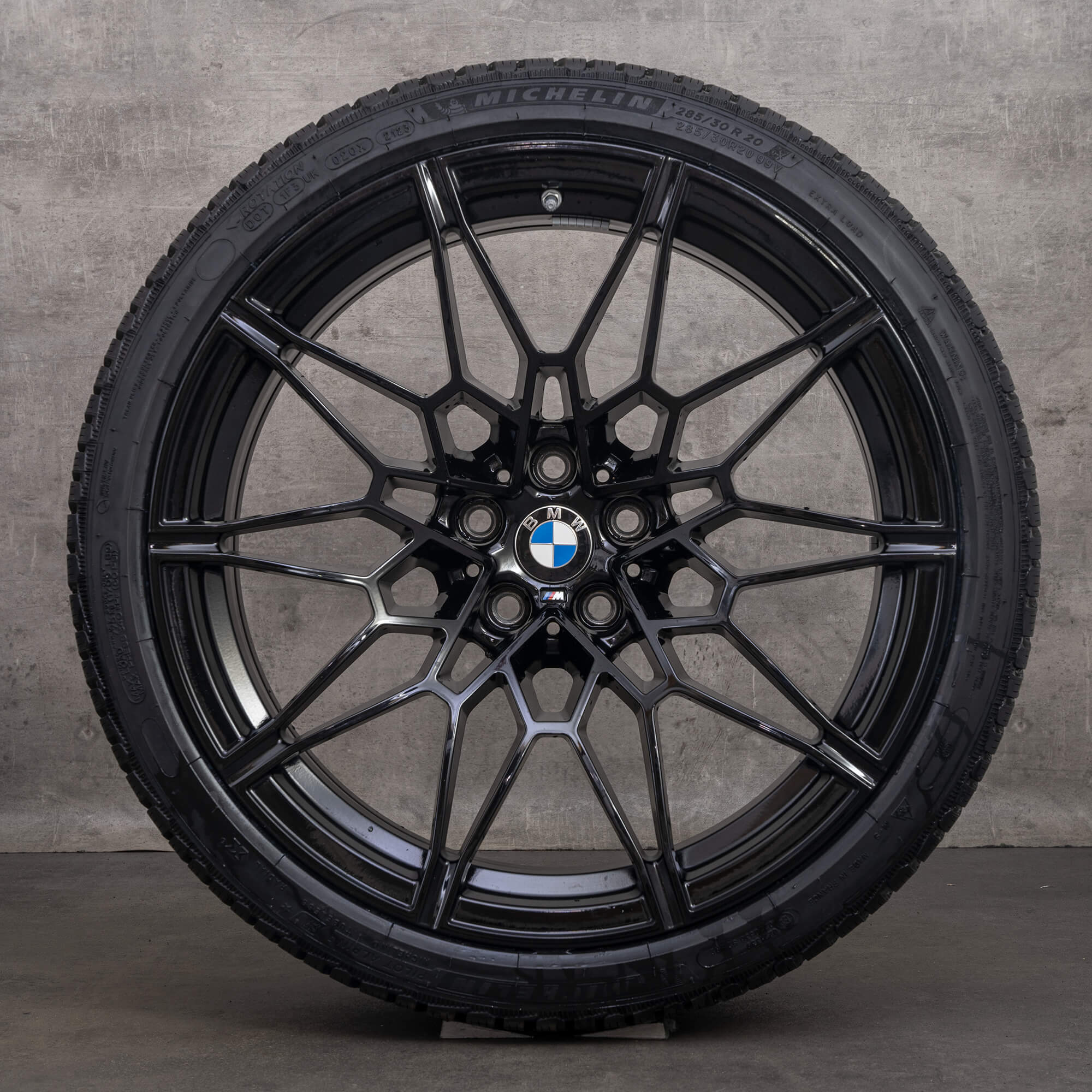 BMW M3 G80 M4 G82 G83 zimni alu kola 19 20 palcové ráfky 826 M pneu NOVÉ