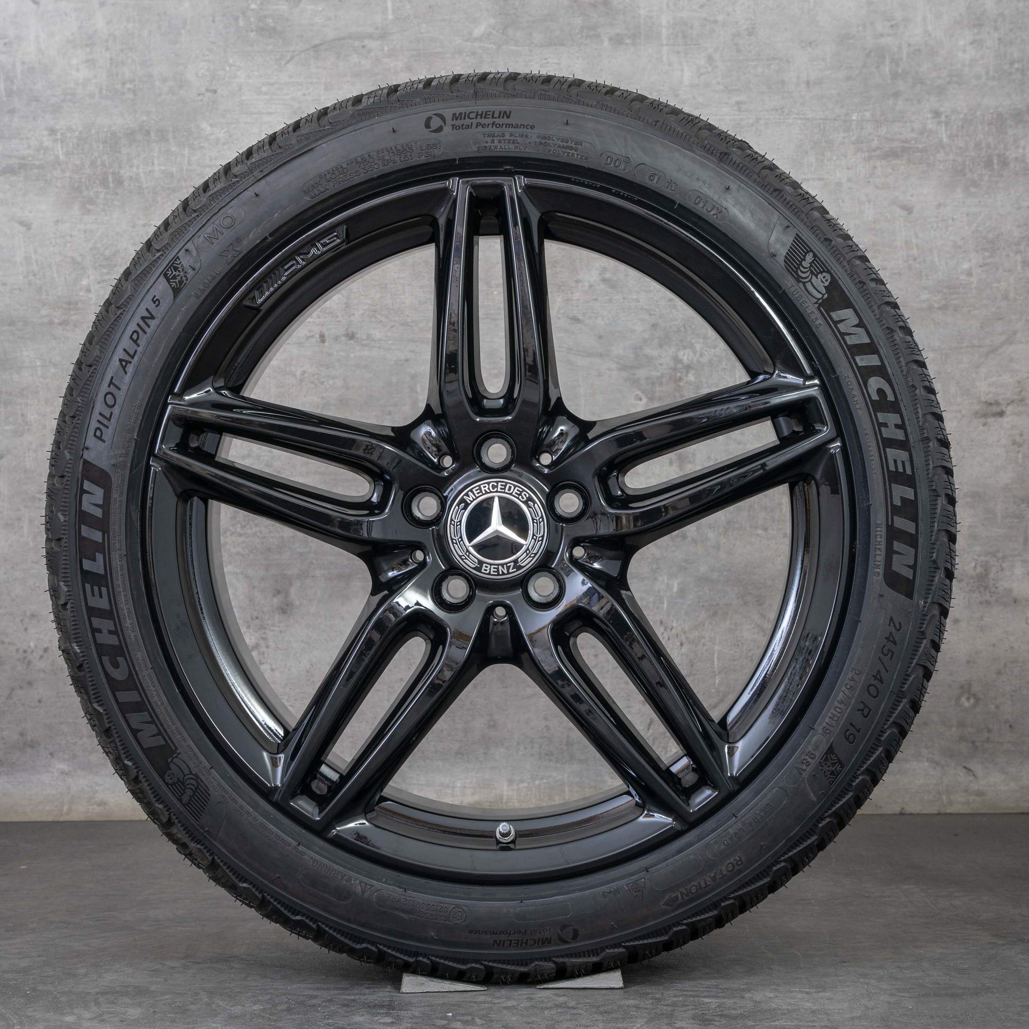 Alkuperäiset Mercedes Benz E-sarjan E43 E53 AMG talvirenkaat 19 tuuman W213 S213 C238 A238 vanteet A2134013800 A2134012000 musta kiiltävä