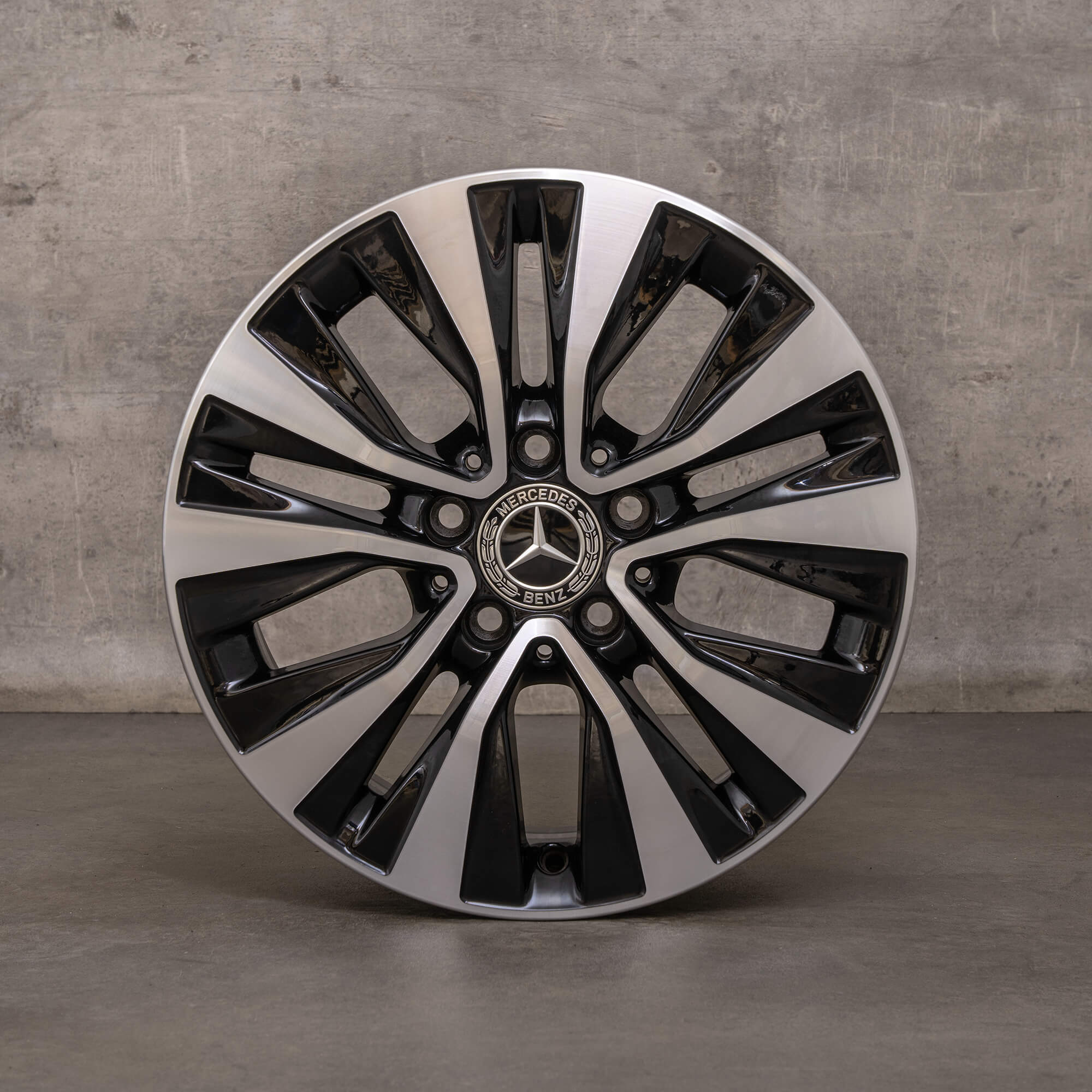 Originální disky kol Mercedes Benz třídy A B CLA 16 palců W177 V177 W247 X118 C118 A1774010000 černé lesklé soustružené