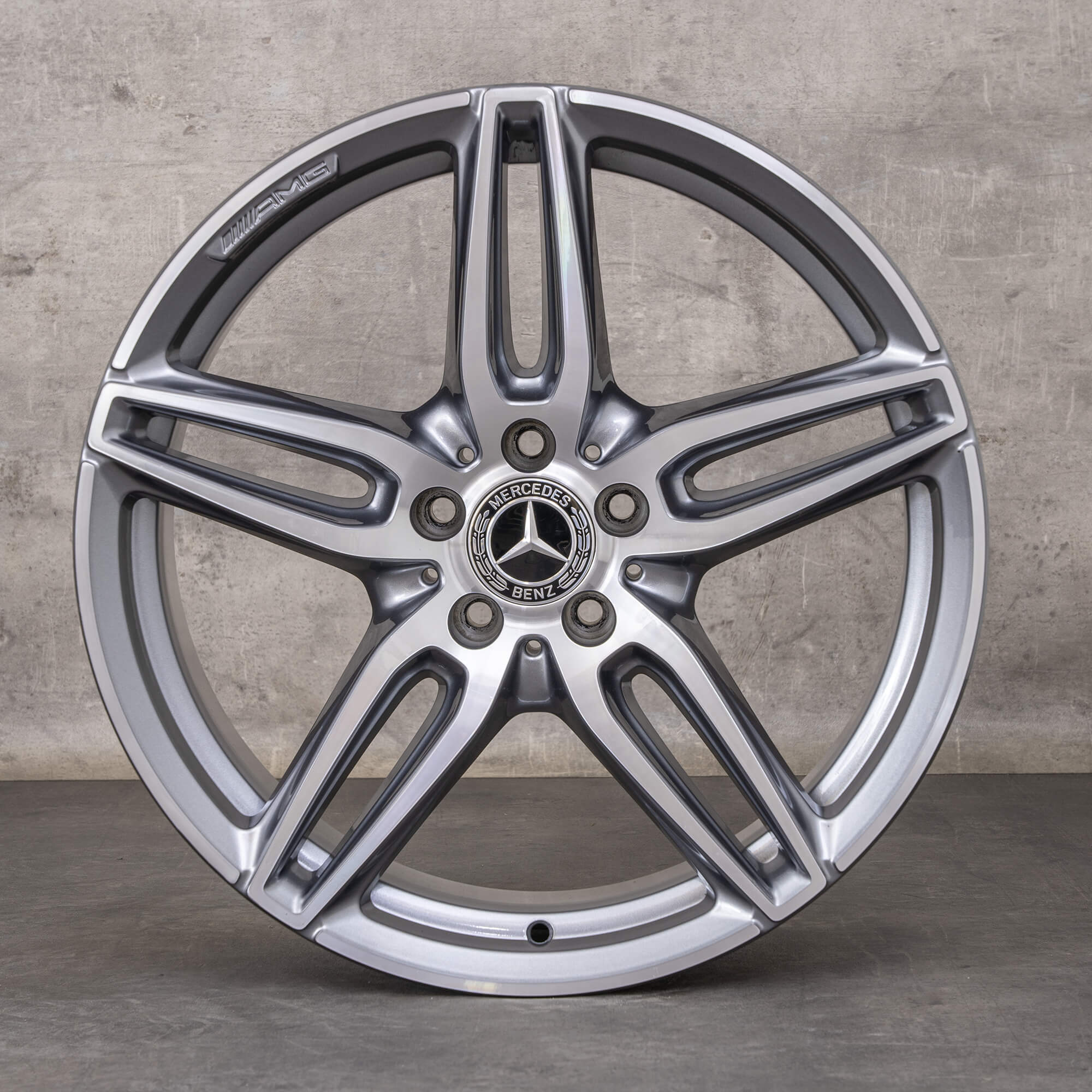 OEM Mercedes Benz E-Class E53 AMG Rim 19 inch W213 S213 C238 A238 A2134013800 himalaya gray glossy turned