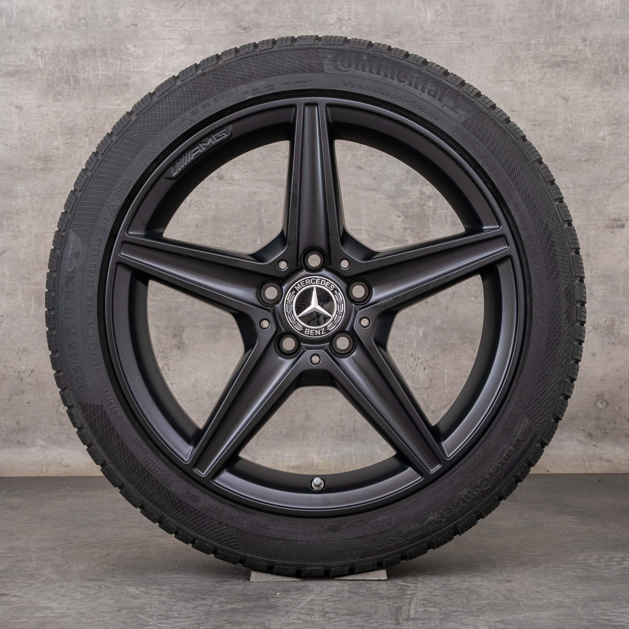 Oryginalne koła zimowe Mercedes Benz Klasa C AMG 18 cali W205 S205 C205 A205 Felgi A2054011100 czarny mat
