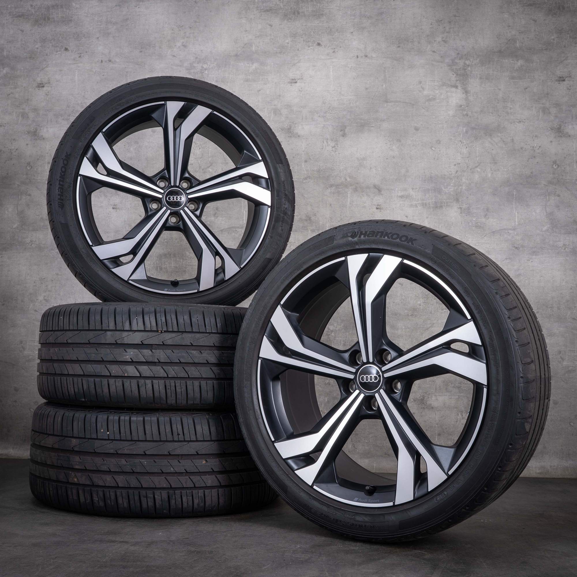 Originale Audi Q3 RS Q3 & Sportback-fælge 20 tommer F3 sommerhjul 83A601025AC sort mat glansdrejet