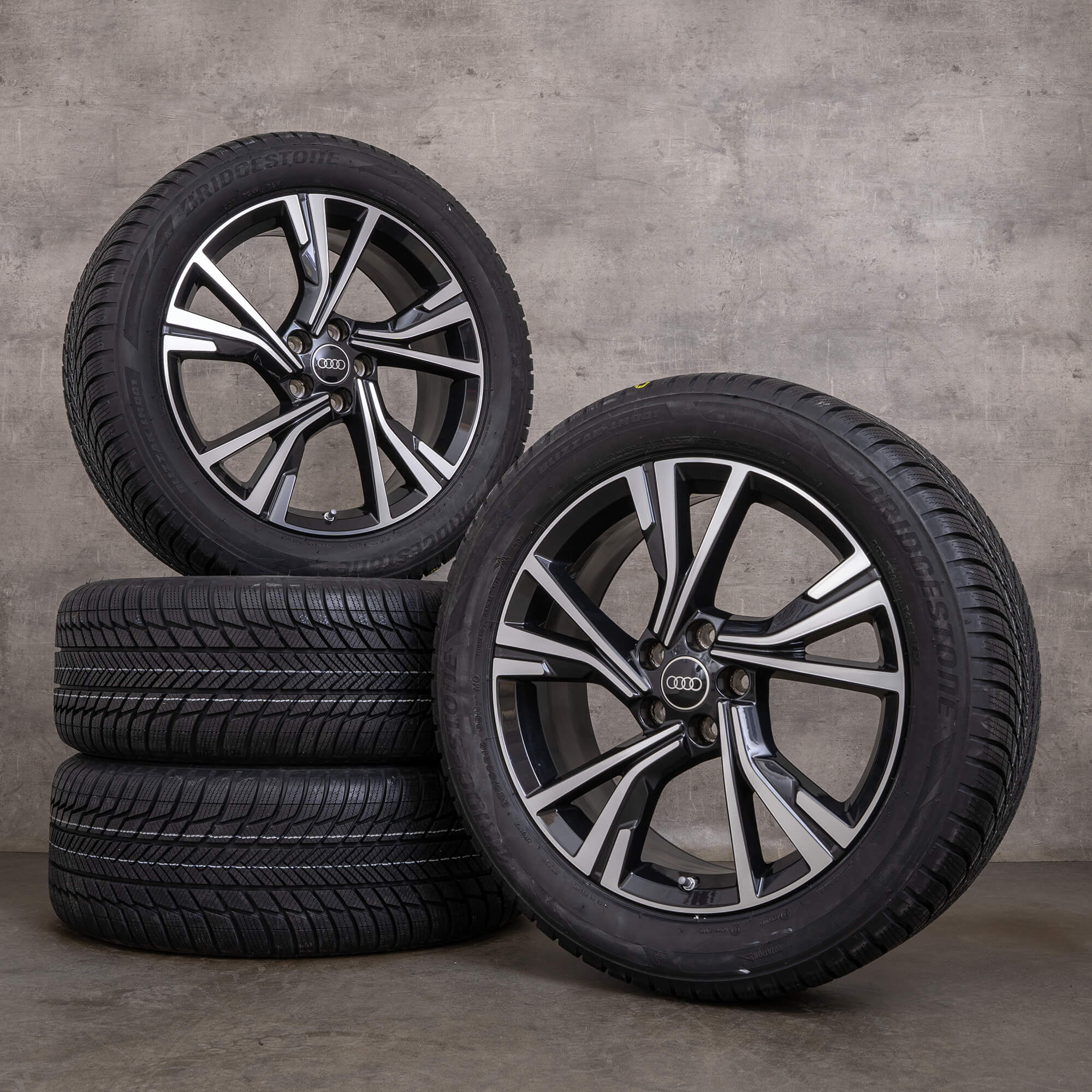 Original Audi Q3 & Sportback Winterräder 19 Zoll F3 Felgen 83G601025J schwarz glanzgedreht