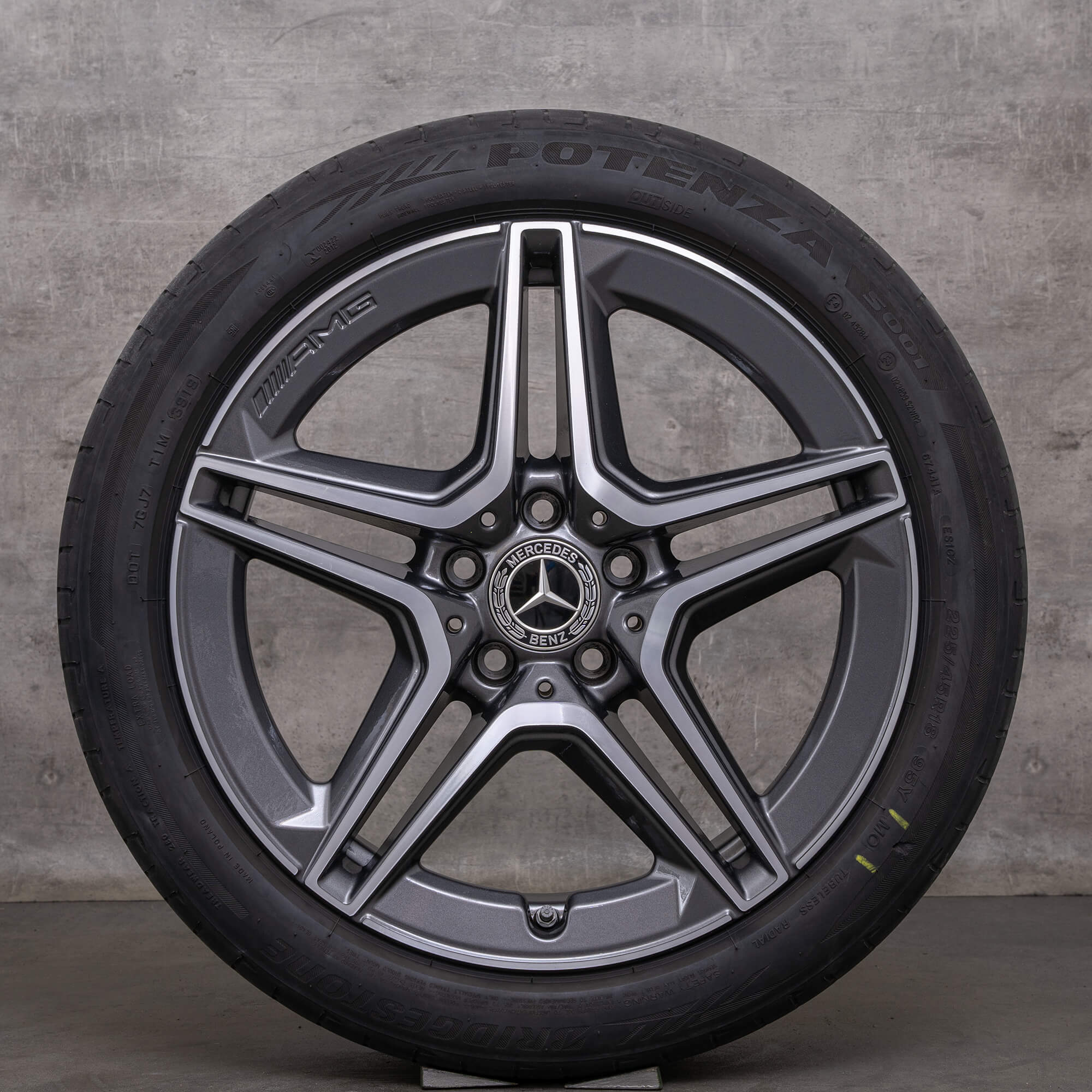 Jantes Mercedes Benz Classe C AMG de 18 polegadas W205 S205 C205 A205 Rodas verão A2054019500 A2054019600 cinzento himalaia brilhante torneado
