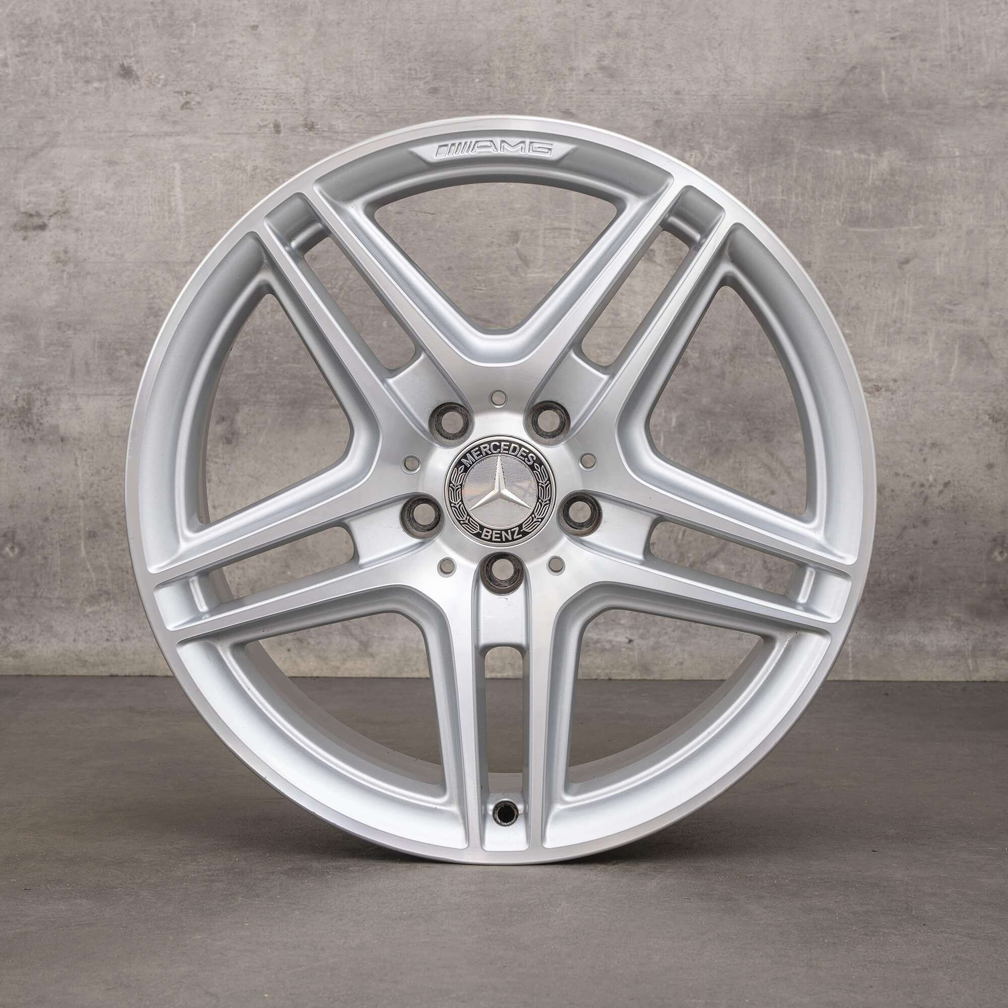 AMG Mercedes Benz C-Class W204 S204 C204 18 inch rims A2044014102 A2044014202