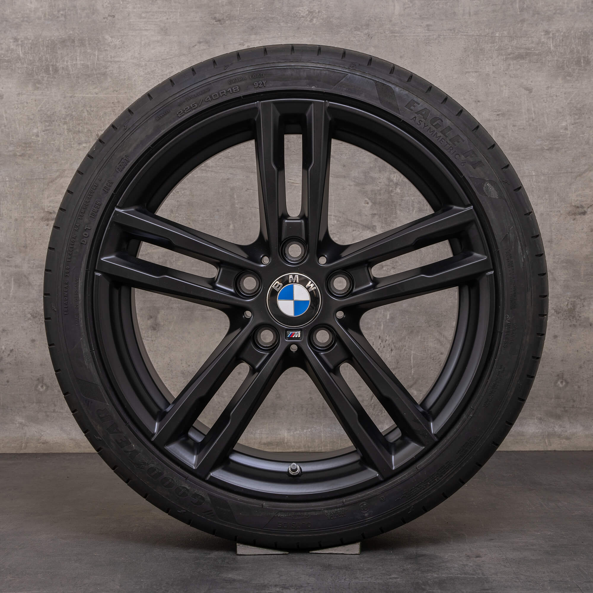 Original BMW 1er 2er Felgen 18 Zoll F20 F21 F22 F23 Sommerräder Styling 719 M 8074185 8074186 schwarz matt