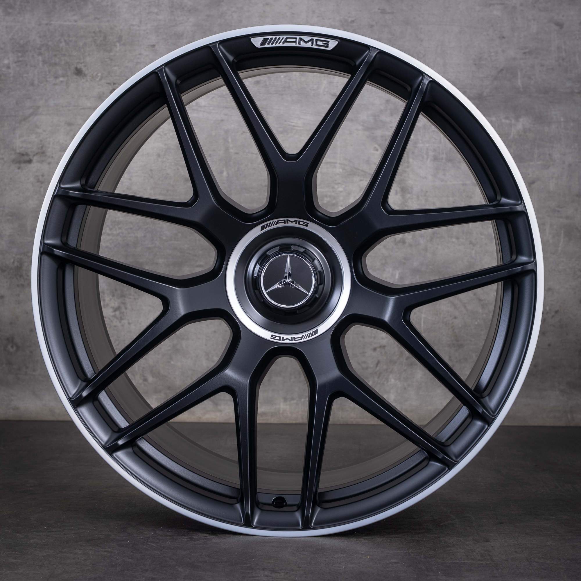Oryginalne koła zimowe Mercedes-Benz AMG GT 43 53 63 S 4Matic+ E Performance 21 cala X290 A2904010800 A2904010900 czarne matowe z diamond cut NOWE