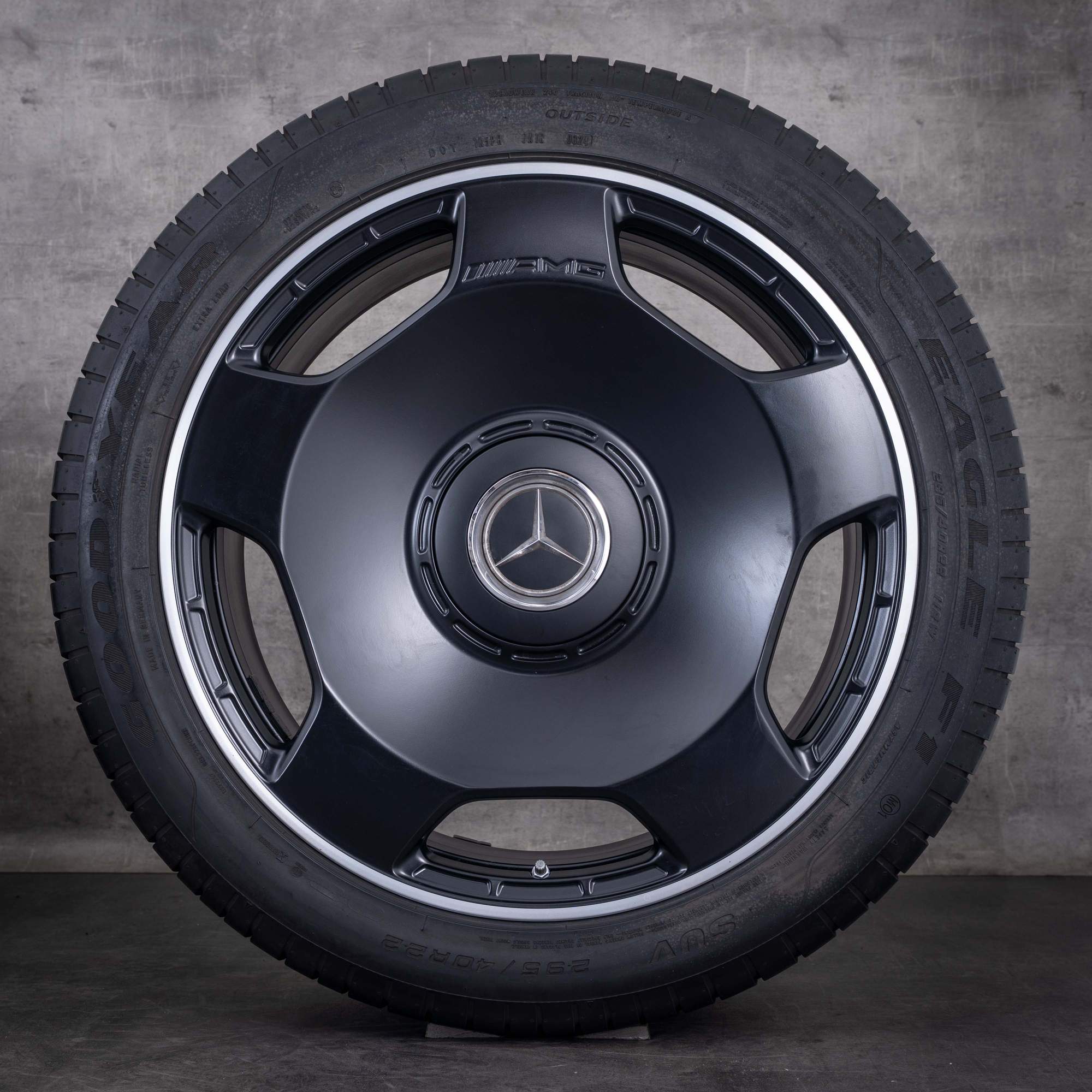 OEM Mercedes-Benz G-Class G63 AMG 22inch winter wheels W463 W465 monoblock rims A4634014100 matte diamond cut black