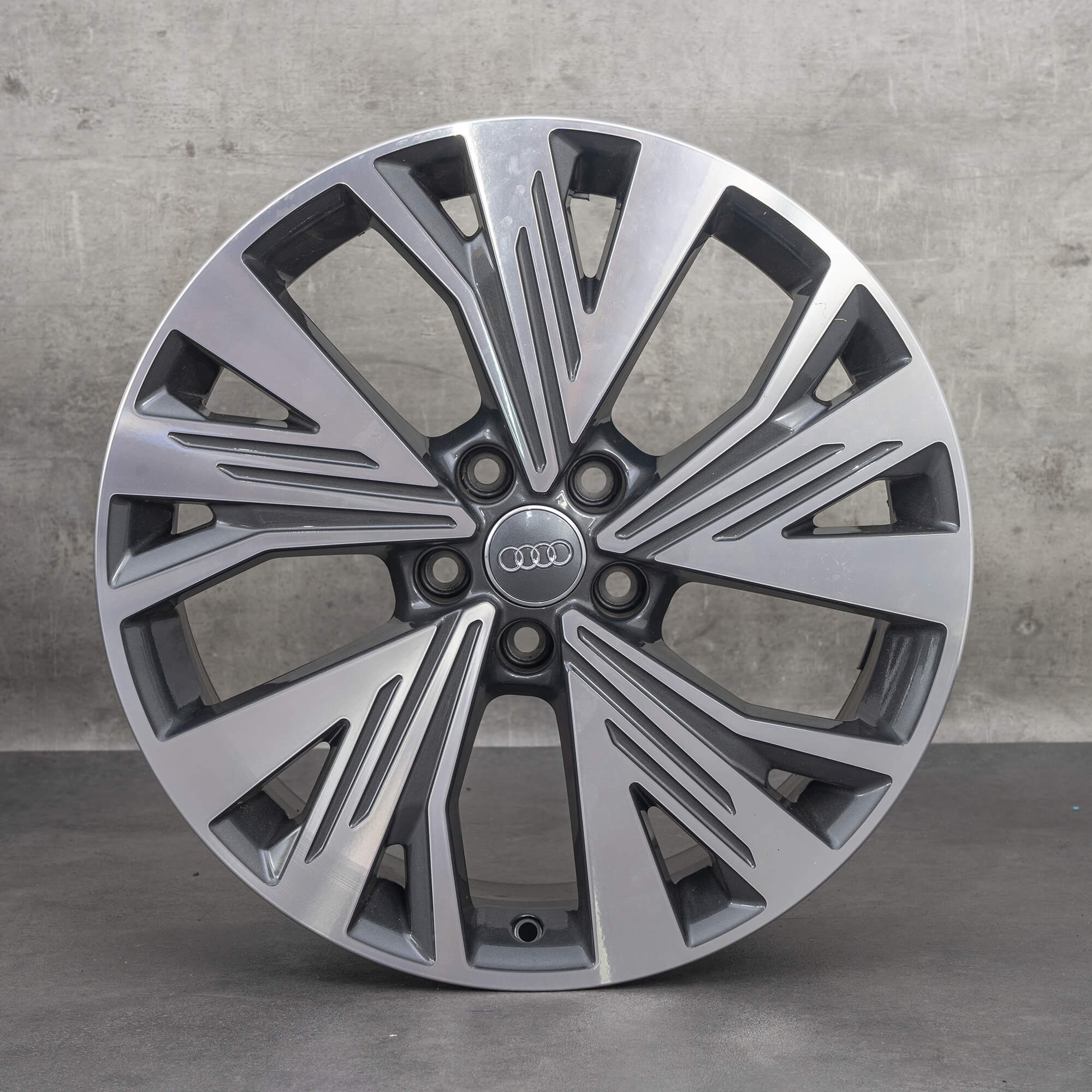 Audi 19 tommer fælge Q4 e-tron Aero alloysfælge 89A601025C NYHED