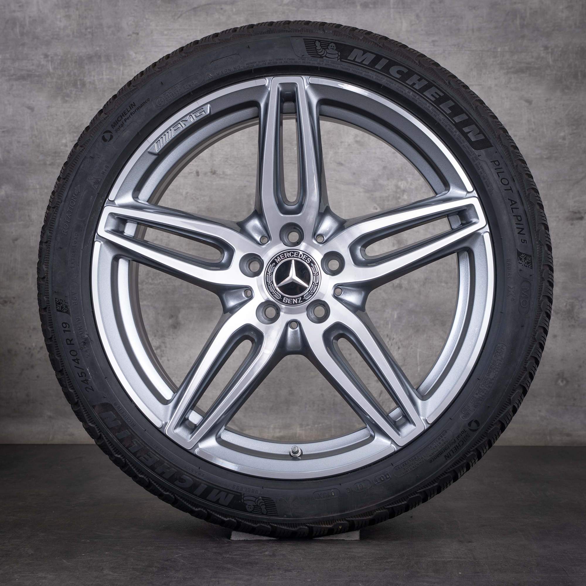 Oryginalne koła zimowe do Mercedes-Benz Klasy E E43 E53 AMG 19 cali W213 S213 C238 A238 felgi A2134013800 A2134012000 kolor himalaya grey przednie felgi z diamond cut