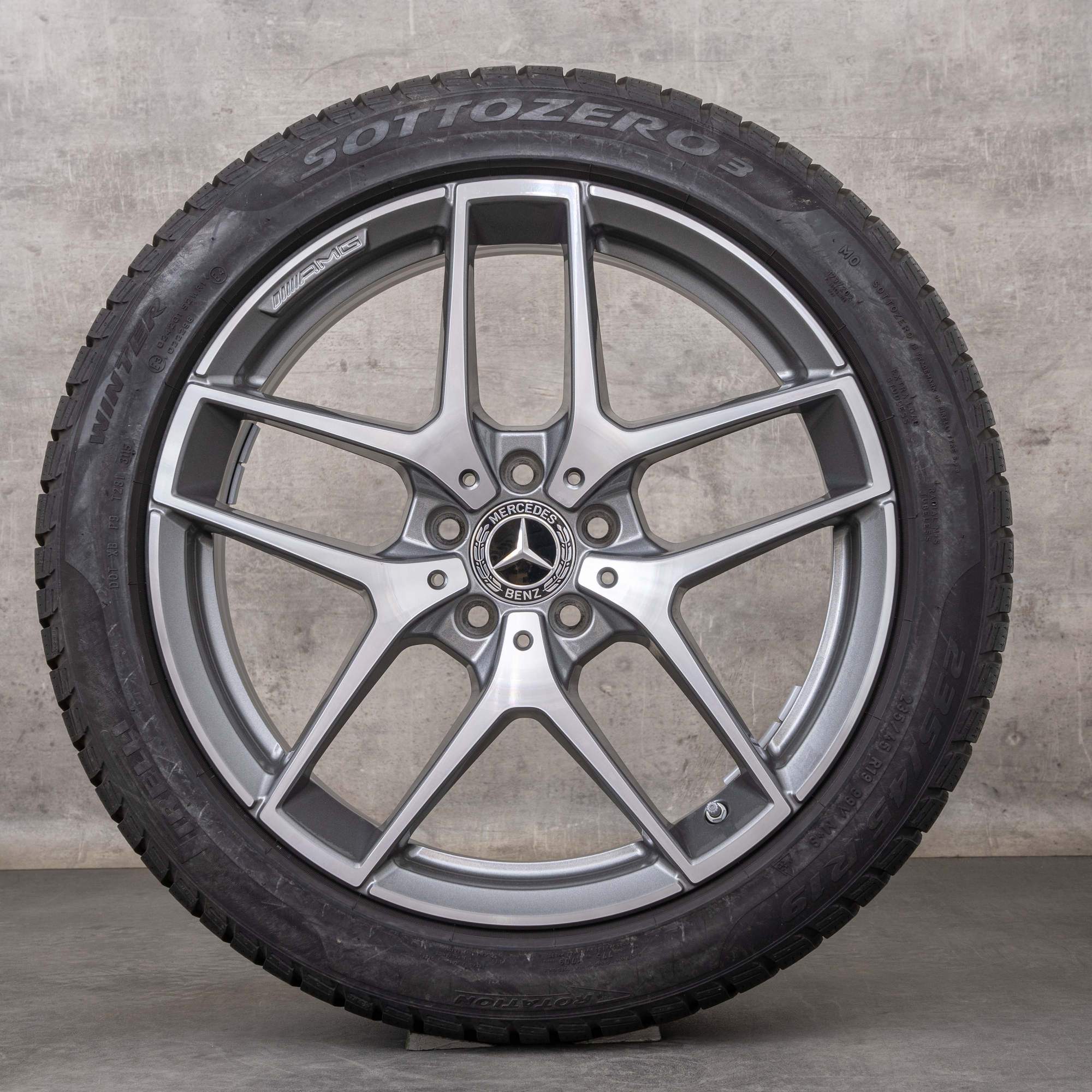 Alkuperäiset Mercedes Benz GLA & 45 AMG talvirenkaat 19 tuuman X156 vanteet A1564010700 himalajanharmaa kiillotettu