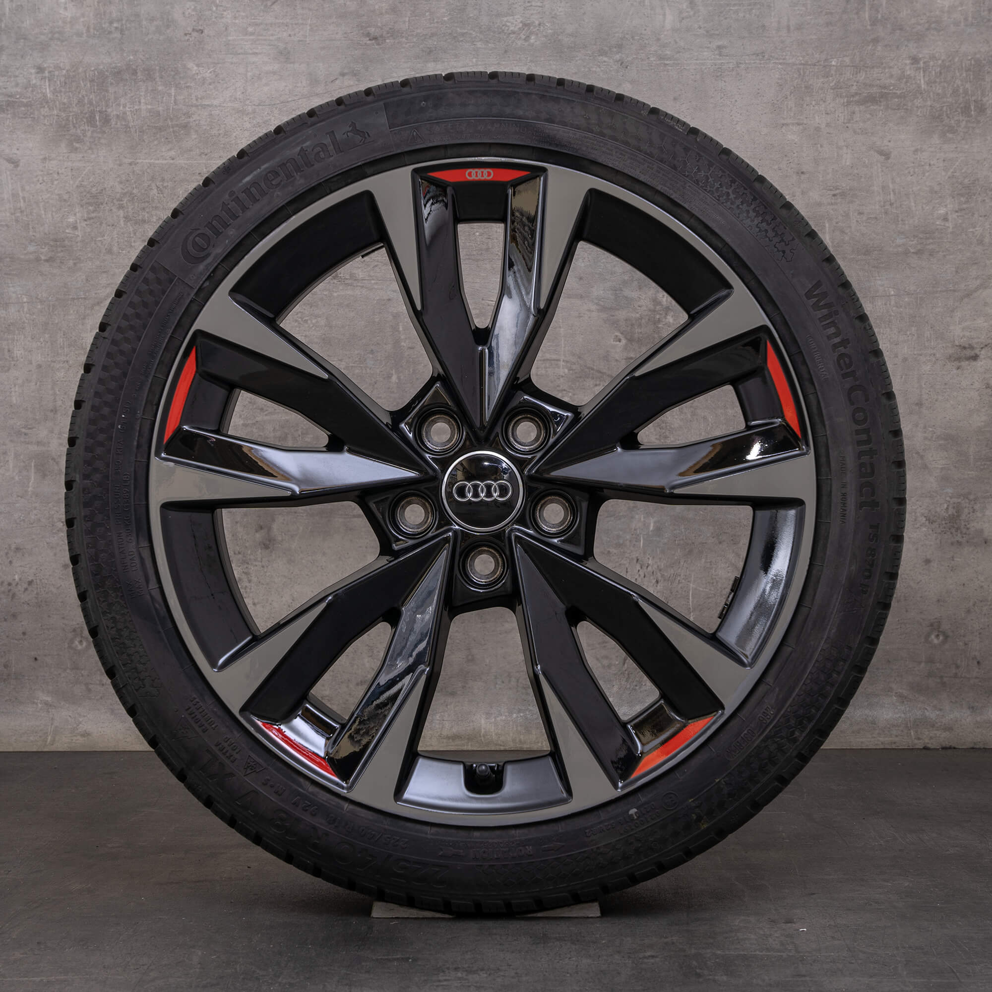 Jantes e pneus inverno originais Audi A3 S3 de 18 polegadas 8Y jantes 8Y0071498 preto cinzento brilhante