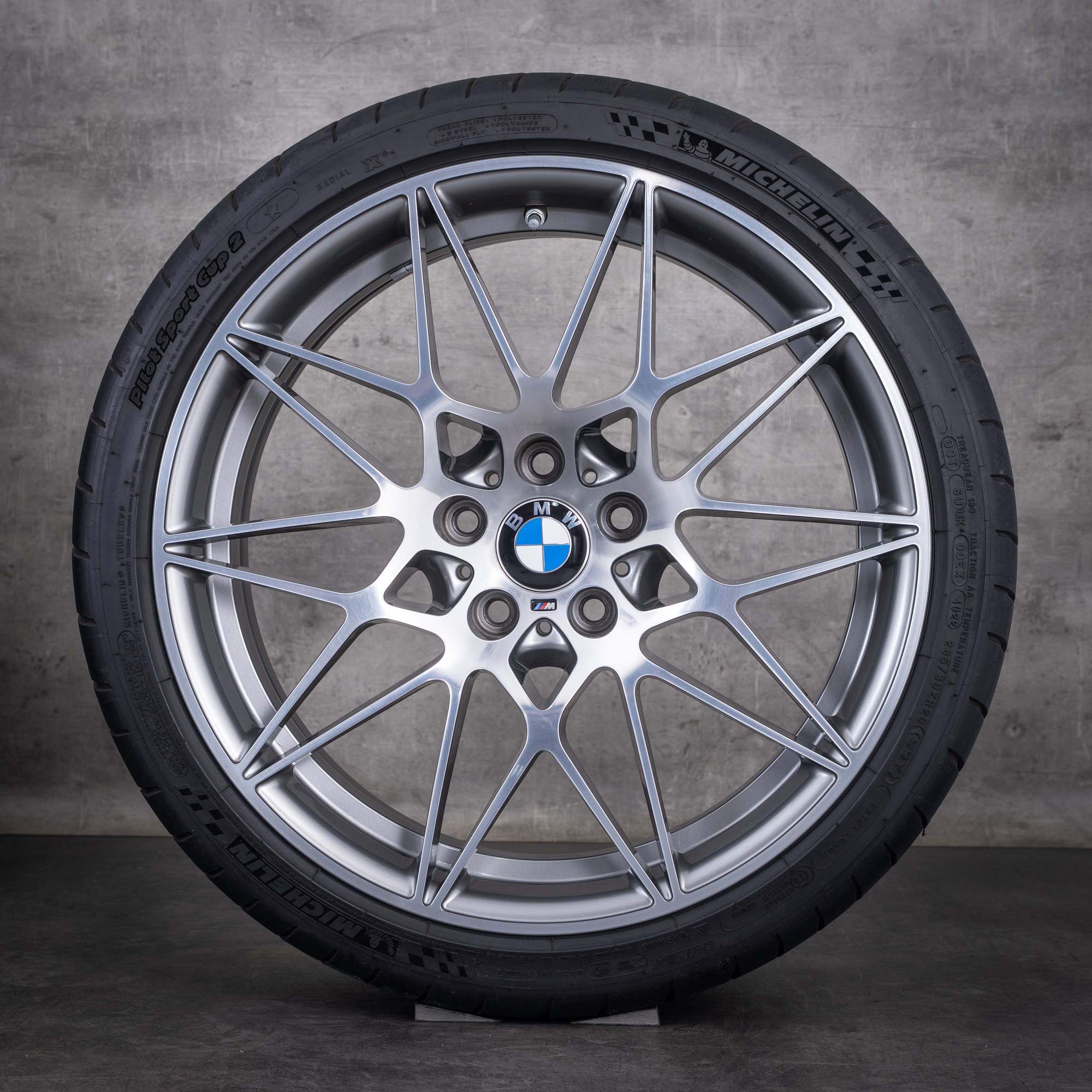 Original BMW M3 M4 Winterräder 20 Zoll F80 F82 F83 Felgen Styling 666 M 8090194 8090195 ferric grey front glanzgedreht