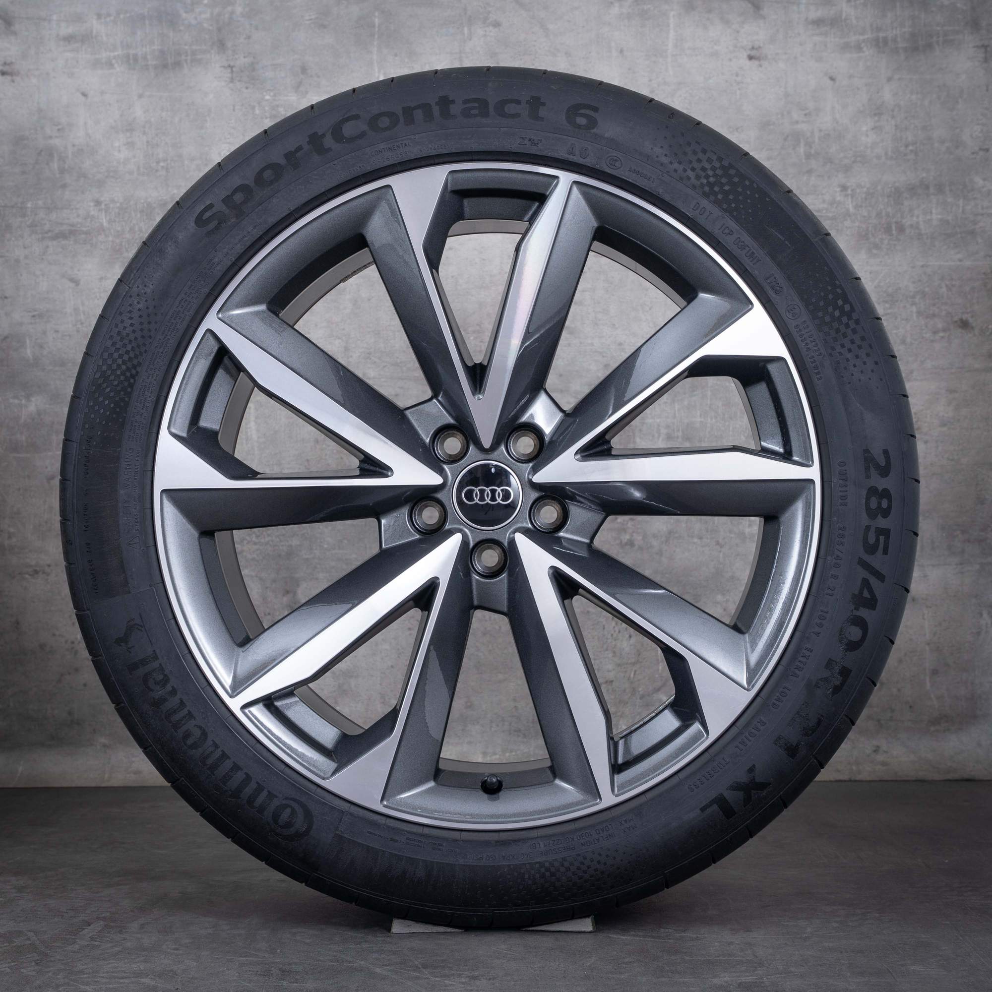 Alkuperäiset Aidot Audi Q7 SQ7 talvirenkaat 21 tuuman 4M vanteet 4M0601025BP titaani kiillotettu.