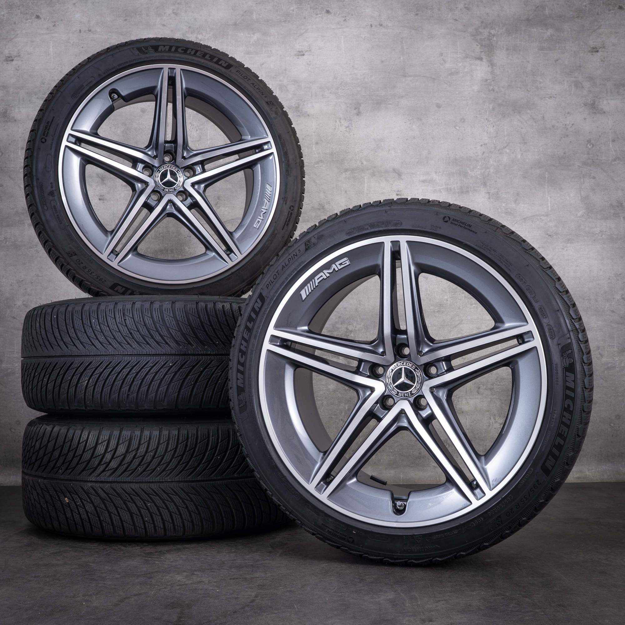 Originale Mercedes-Benz AMG GT 43 53 63 S 4Matic+ & E Performance vinterhjul 20 tommer X290-felger A2904011800 A2904010500 himalaya grey frontpolert