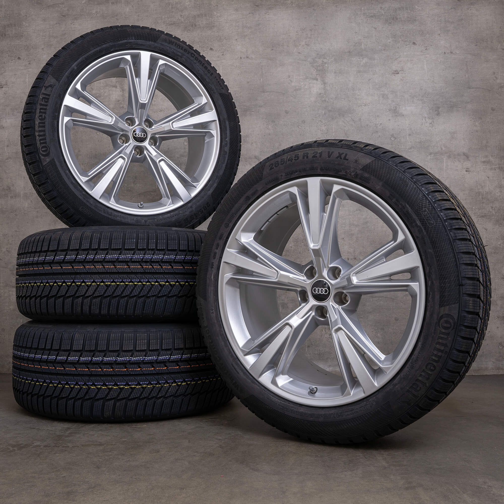 Oryginalne koła zimowe do Audi Q8 SQ8 21 cali felgi 4M 4M8601025M srebrne błyszczące