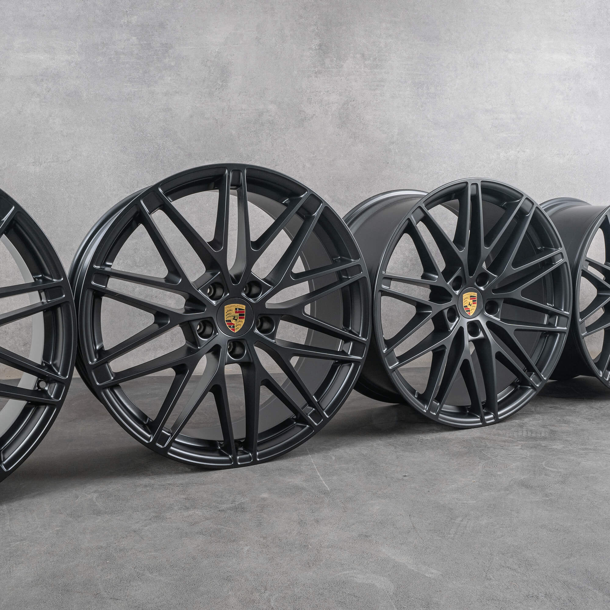 OEM Porsche 22 inch rims Macan Electric H2 RS Spyder Design black matt