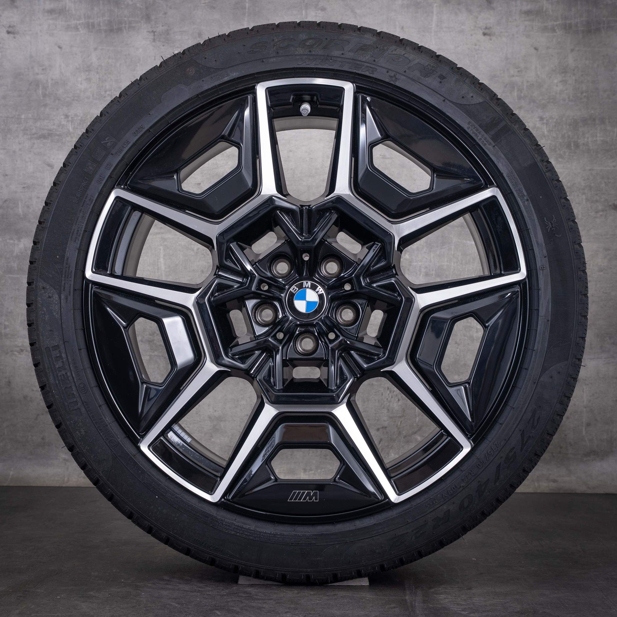 Original BMW XM Winterräder 22 Zoll G09 Felgen Styling 922 M 1543987 1543988 jet black