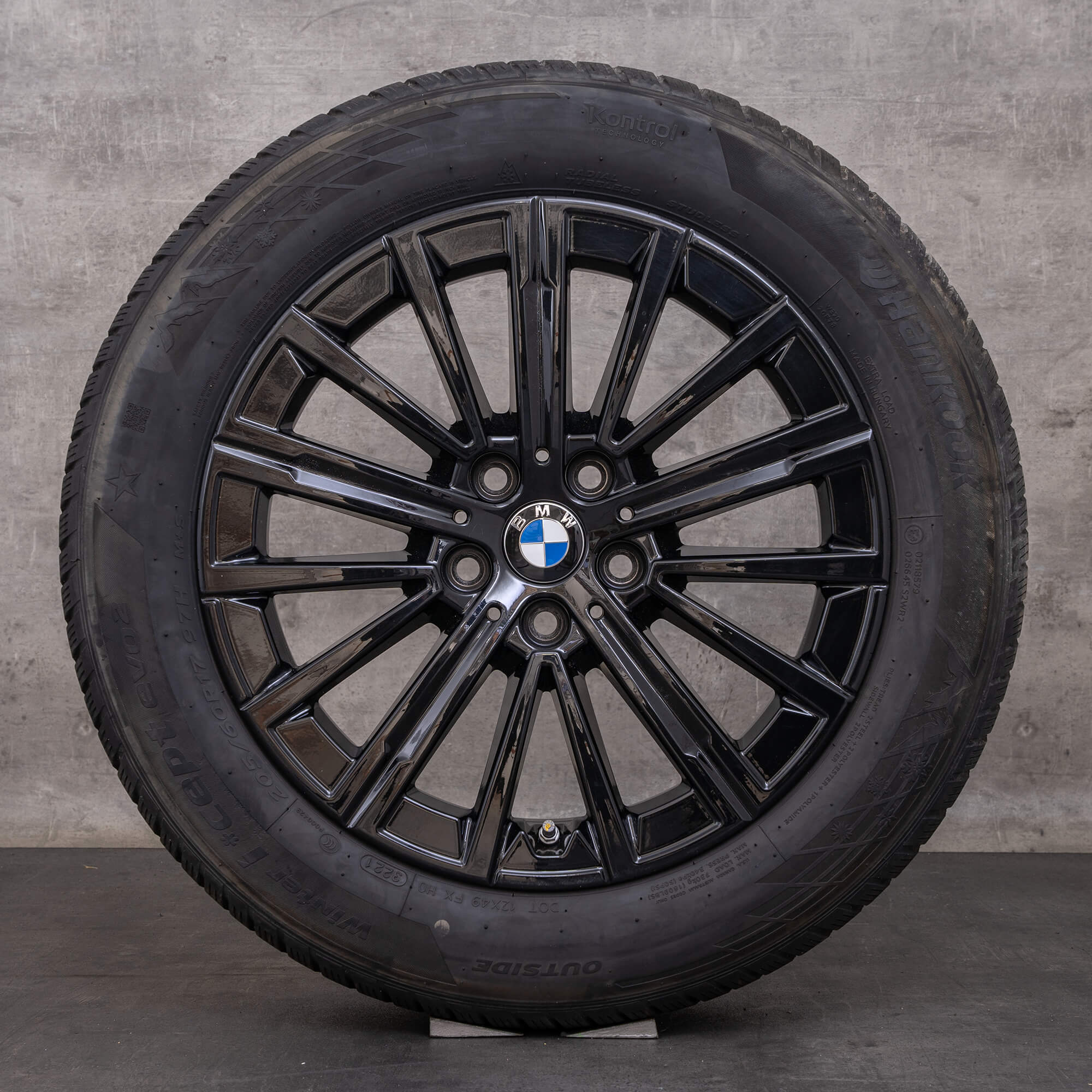 Original BMW X1 iX1 X2 Winterräder 17 Zoll U11 U10 Felgen Styling 833 5A094B2 jet black