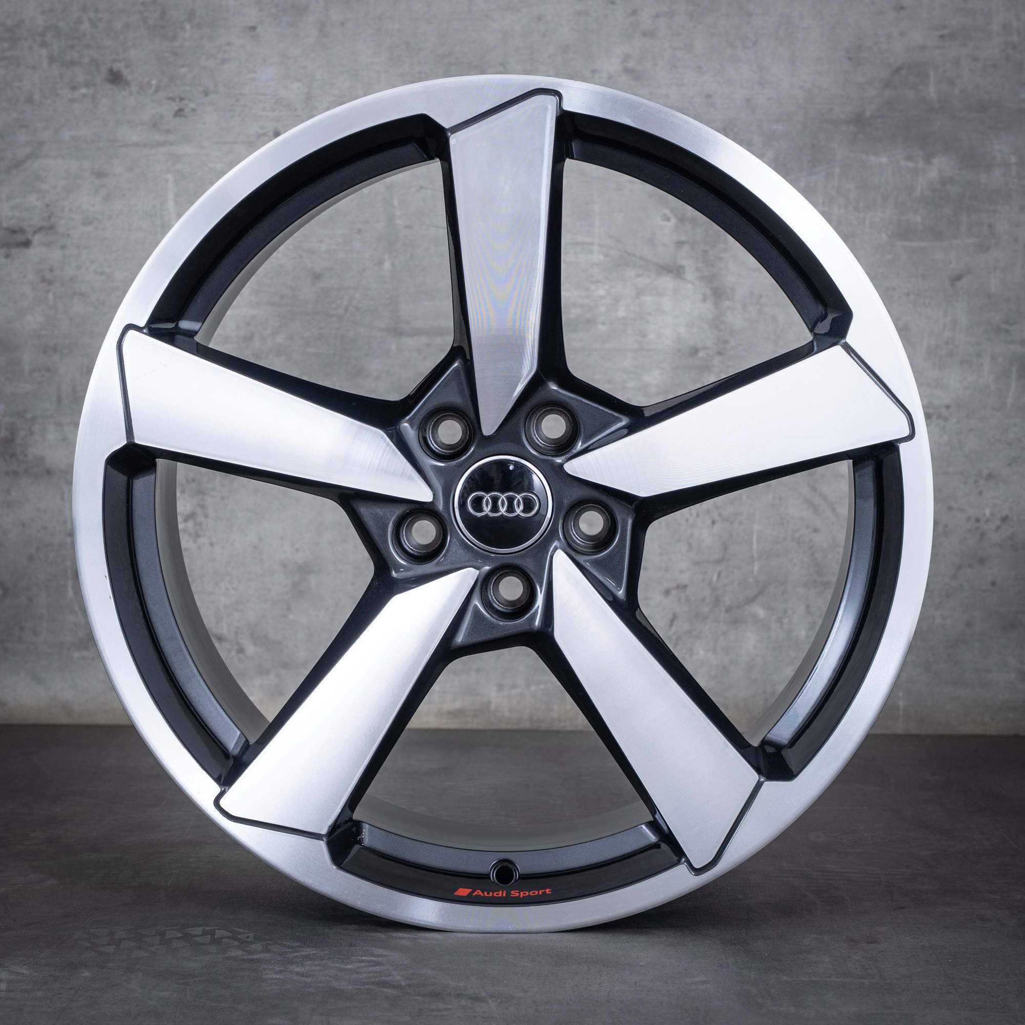 Oryginalne felgi Audi A5 S5 19 cali F5 8W B9 8W0601025FS polerowane granitowe