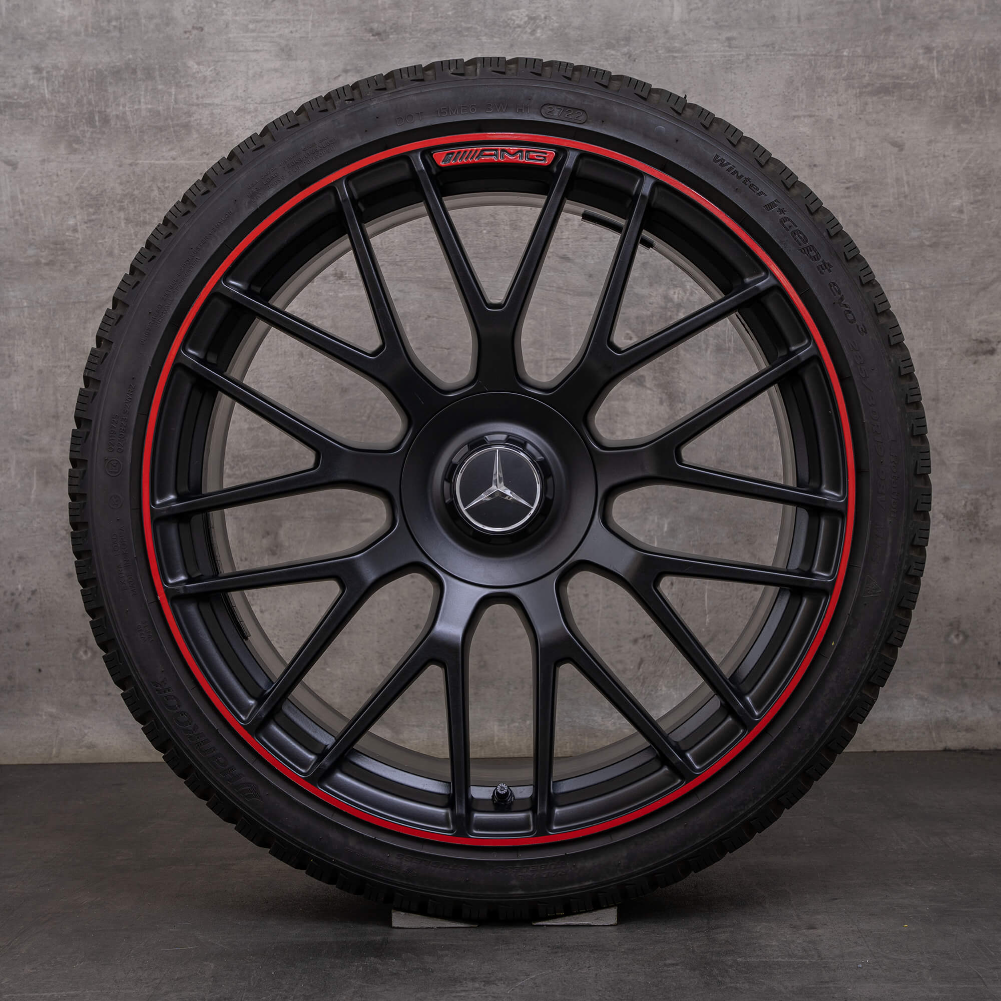 Original Mercedes Benz C-Klass fälgar C63 & S AMG sommarhjul 19 tum C205 A205 A2054015900 A2054016000 svart röd matt