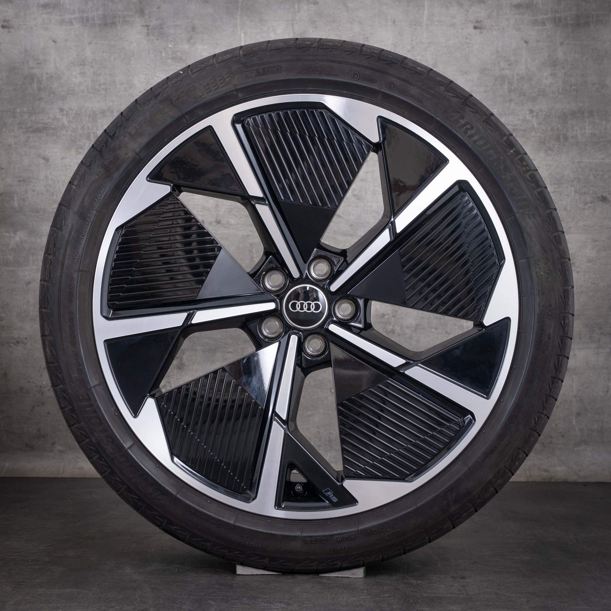 Originale Audi Q4 e-tron & Sportback-fælge 21 tommer FZ sommerhjul Rotor Aero 89A601025A 89A601025S sort diamond cut