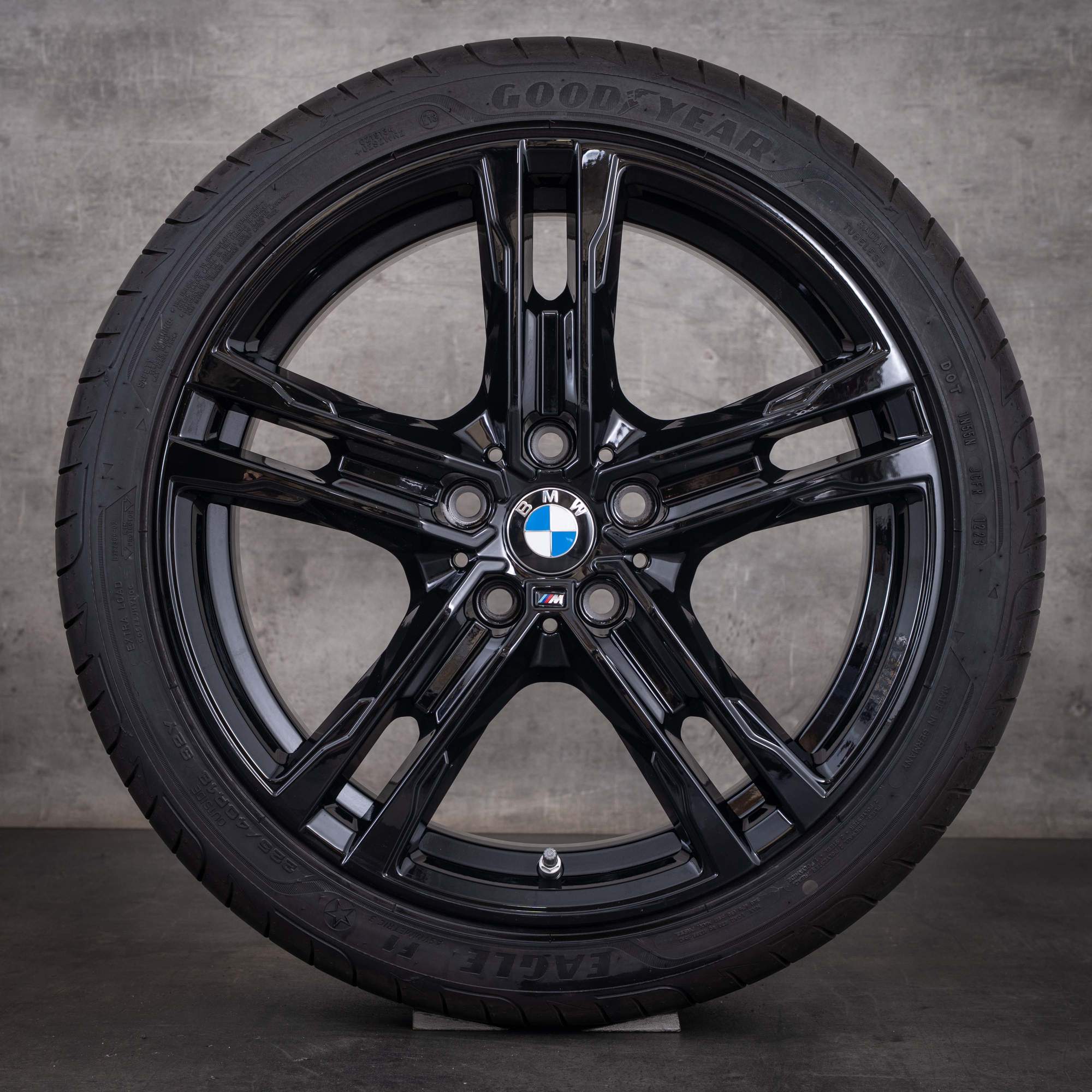 Original BMW 1er 2er Felgen 18 Zoll F40 F44 Gran Coupe Sommerräder Styling 819 8092352 jet black