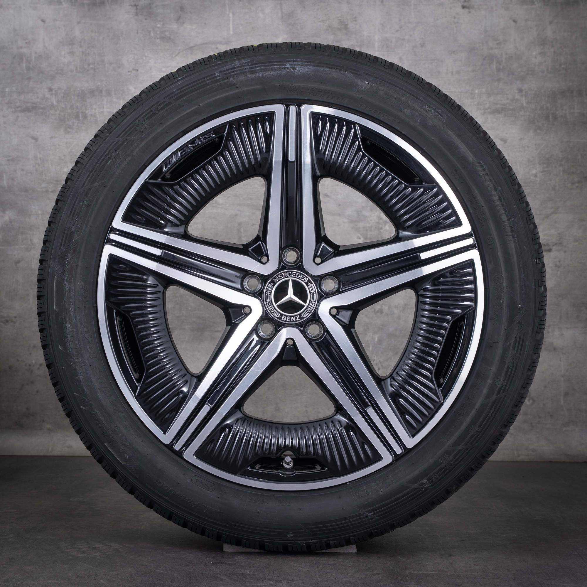 Oryginalne felgi Mercedes-Benz EQE AMG 19 cali V295 – koła letnie A2954012200, czarne, Polerowane na wysoki połysk