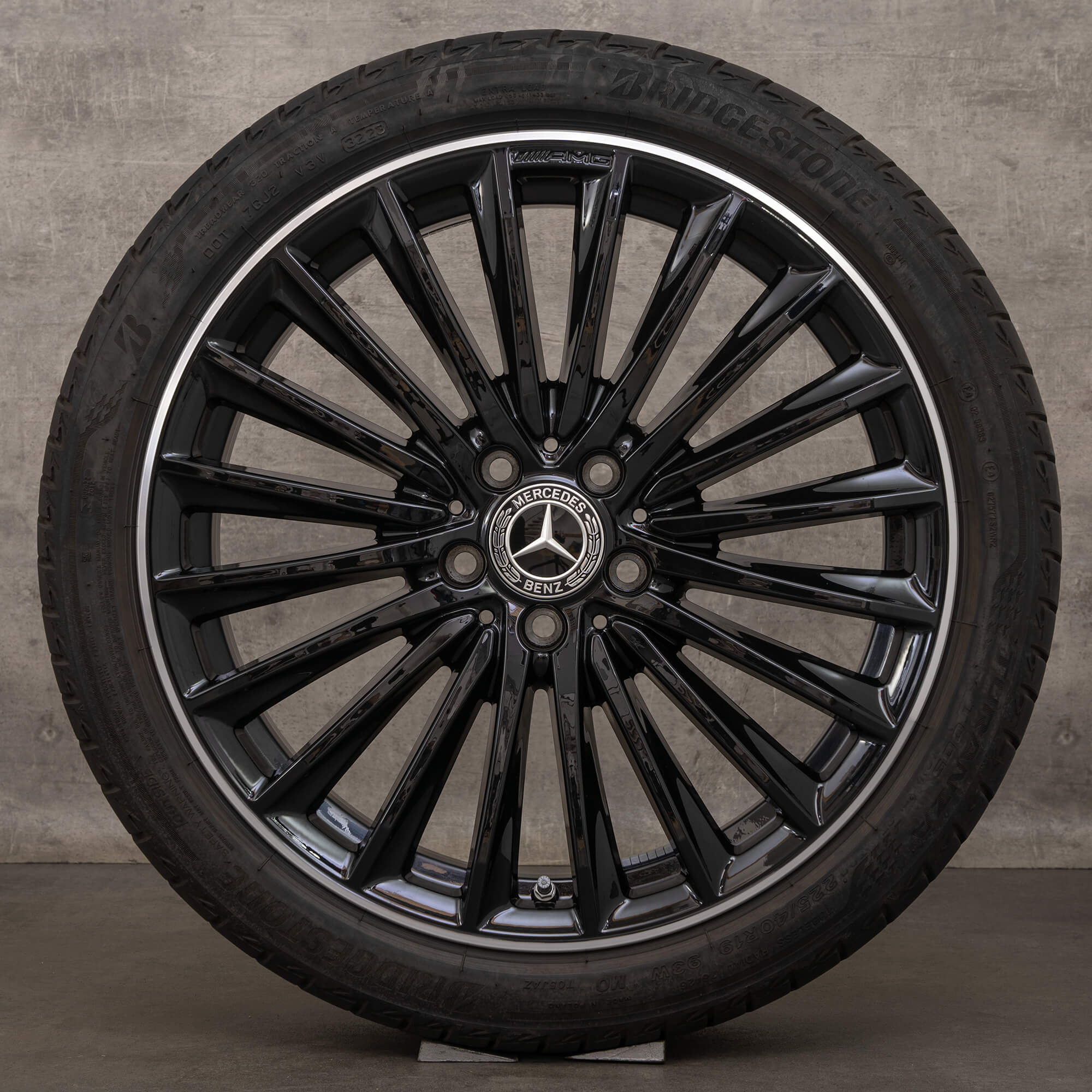 Original AMG Mercedes A B Klasse W177 W247 CLA X118 19 Zoll Sommerreifen Felgen