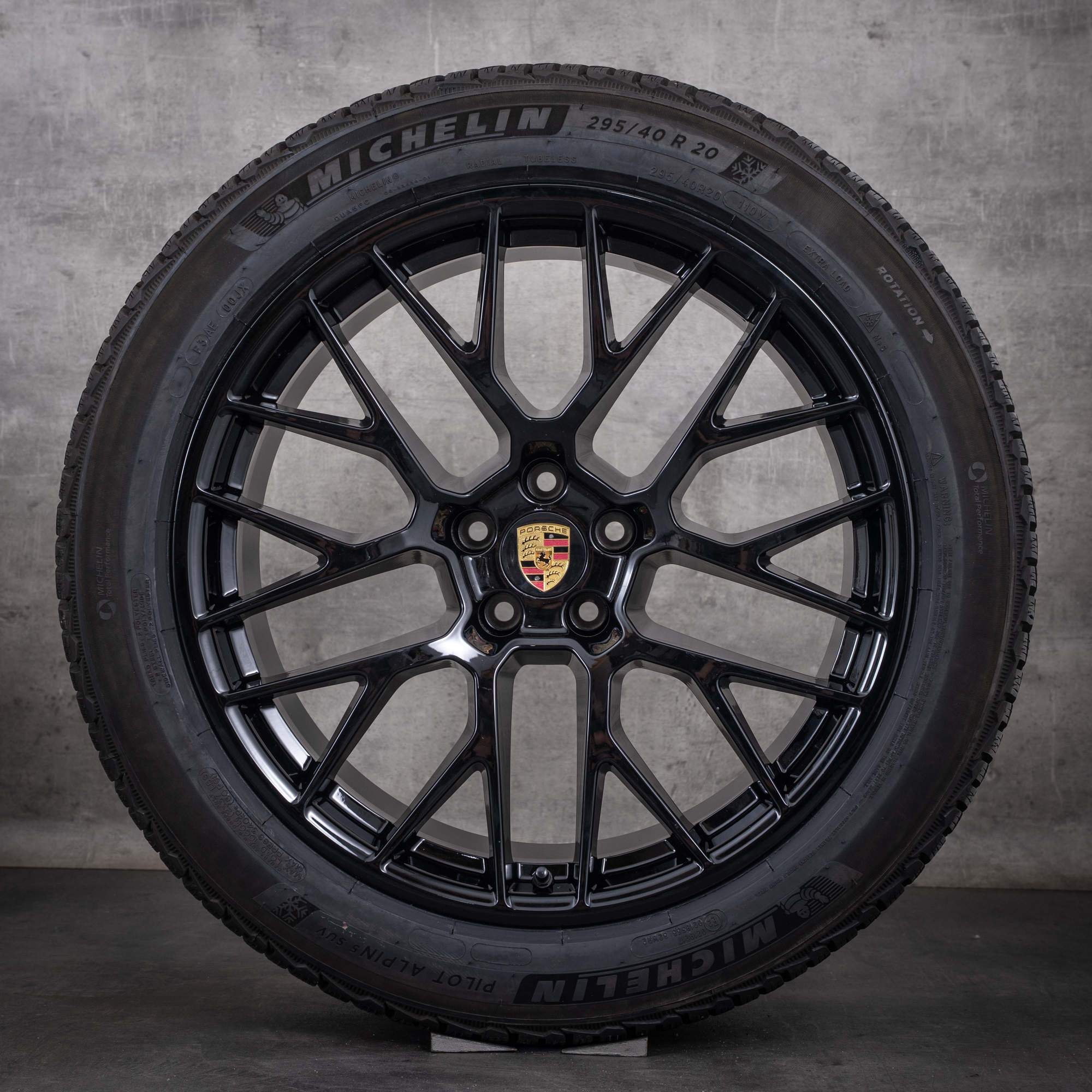 Original Porsche Macan I & II Winterräder 20 Zoll Felgen RS Spyder 95B601025BF 95B601025BG schwarz glanz
