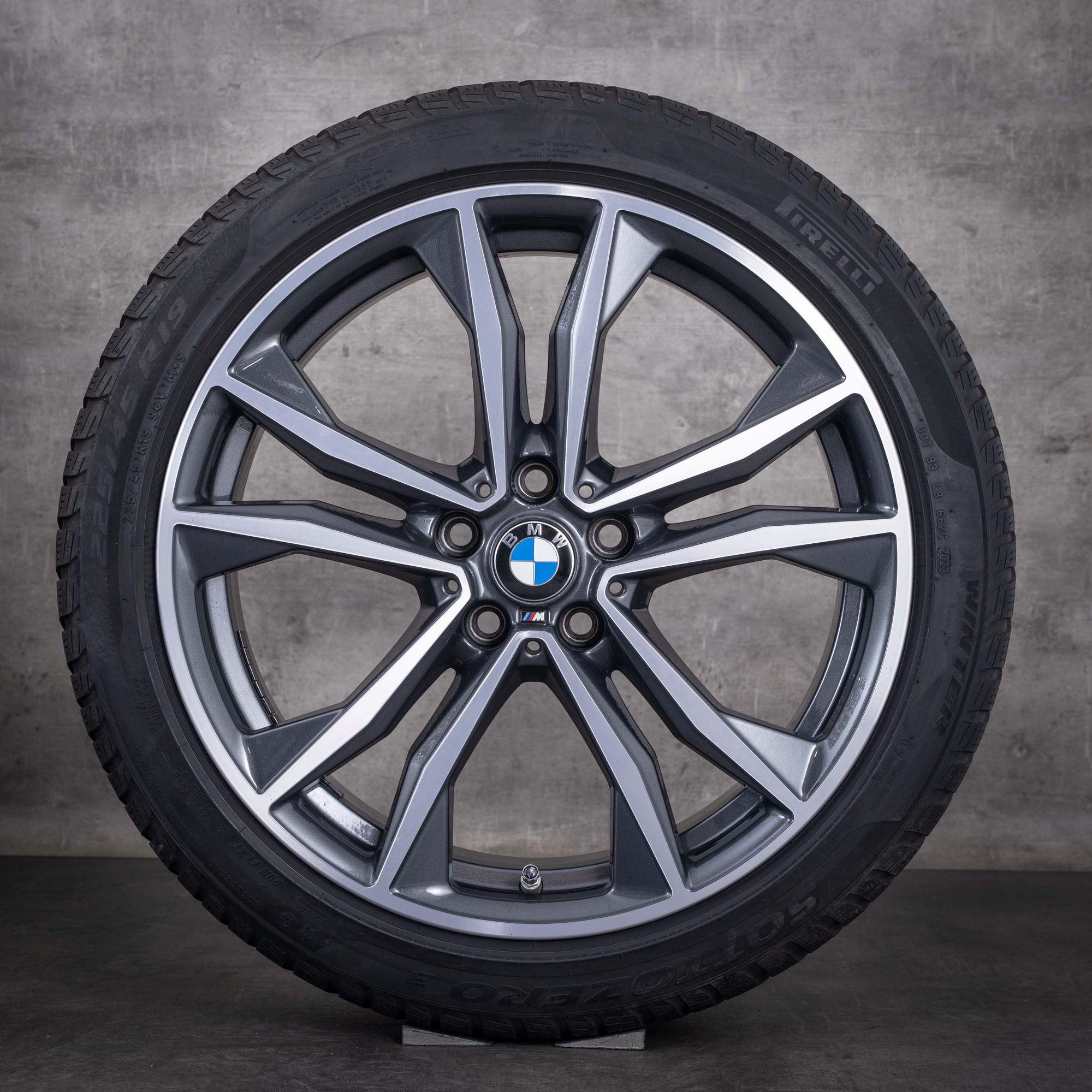 Original BMW X1 X2 Winterräder 19 Zoll F48 F39 Felgen  Styling 715 M 8008616 orbit grey front glanzgedreht - Rad 3 von 4