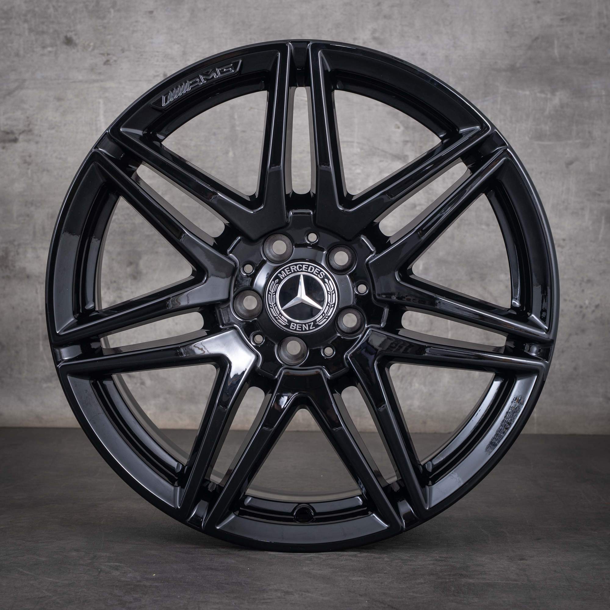 OEM Mercedes Benz V-Class AMG Rims 19 inch W447 A4474015100 black glossy